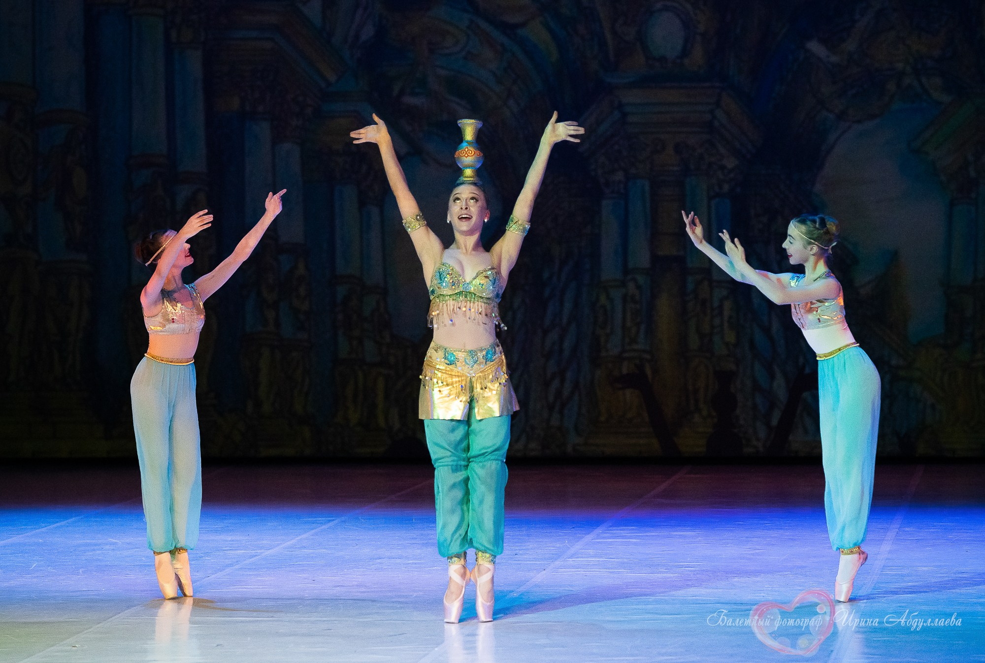 Хореографический колледж ЛЕДЯХ «НАСТАВНИКИ»