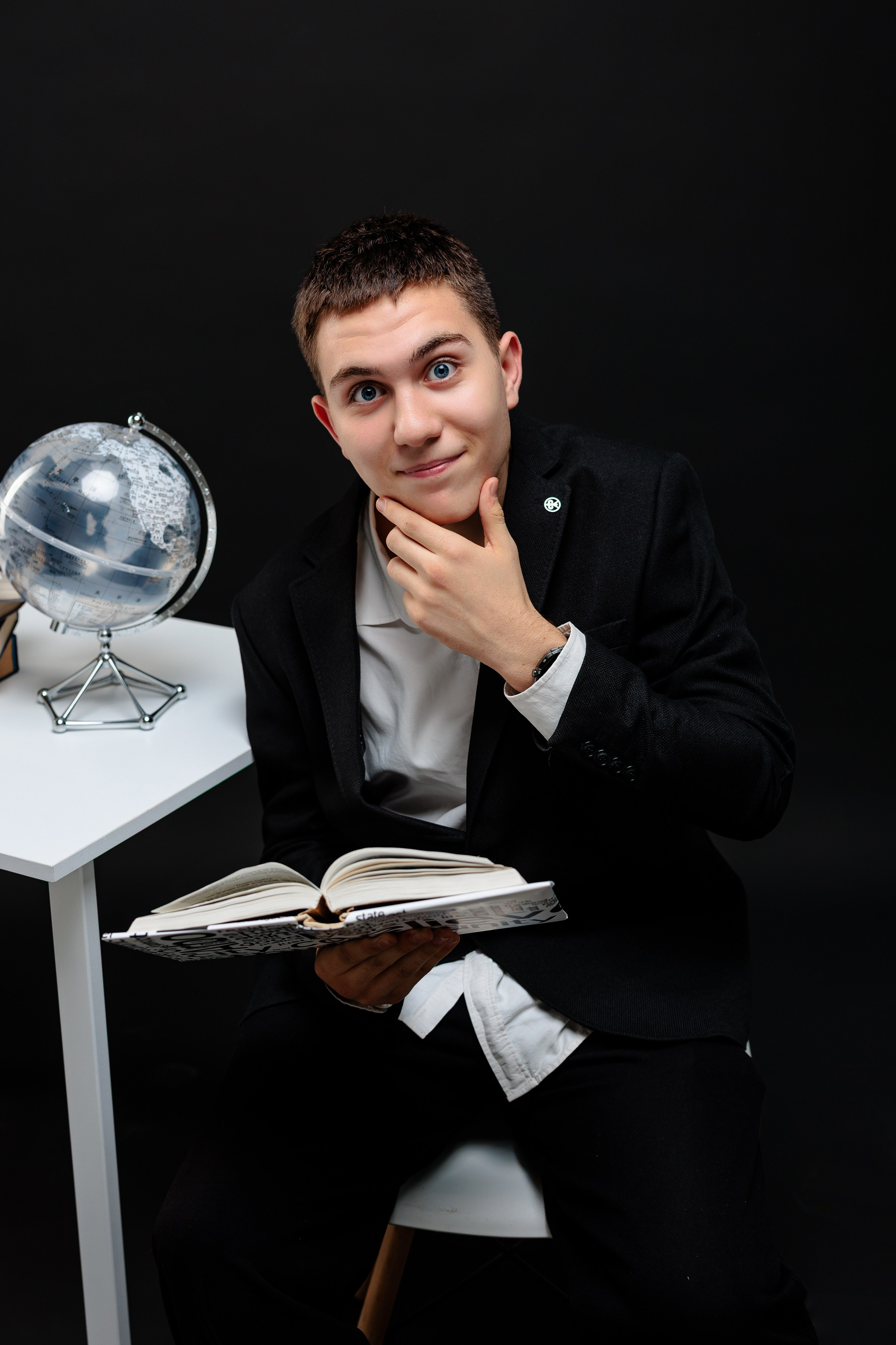 Портреты студийные 9/11 классы. Выпускные альбомы Чехов