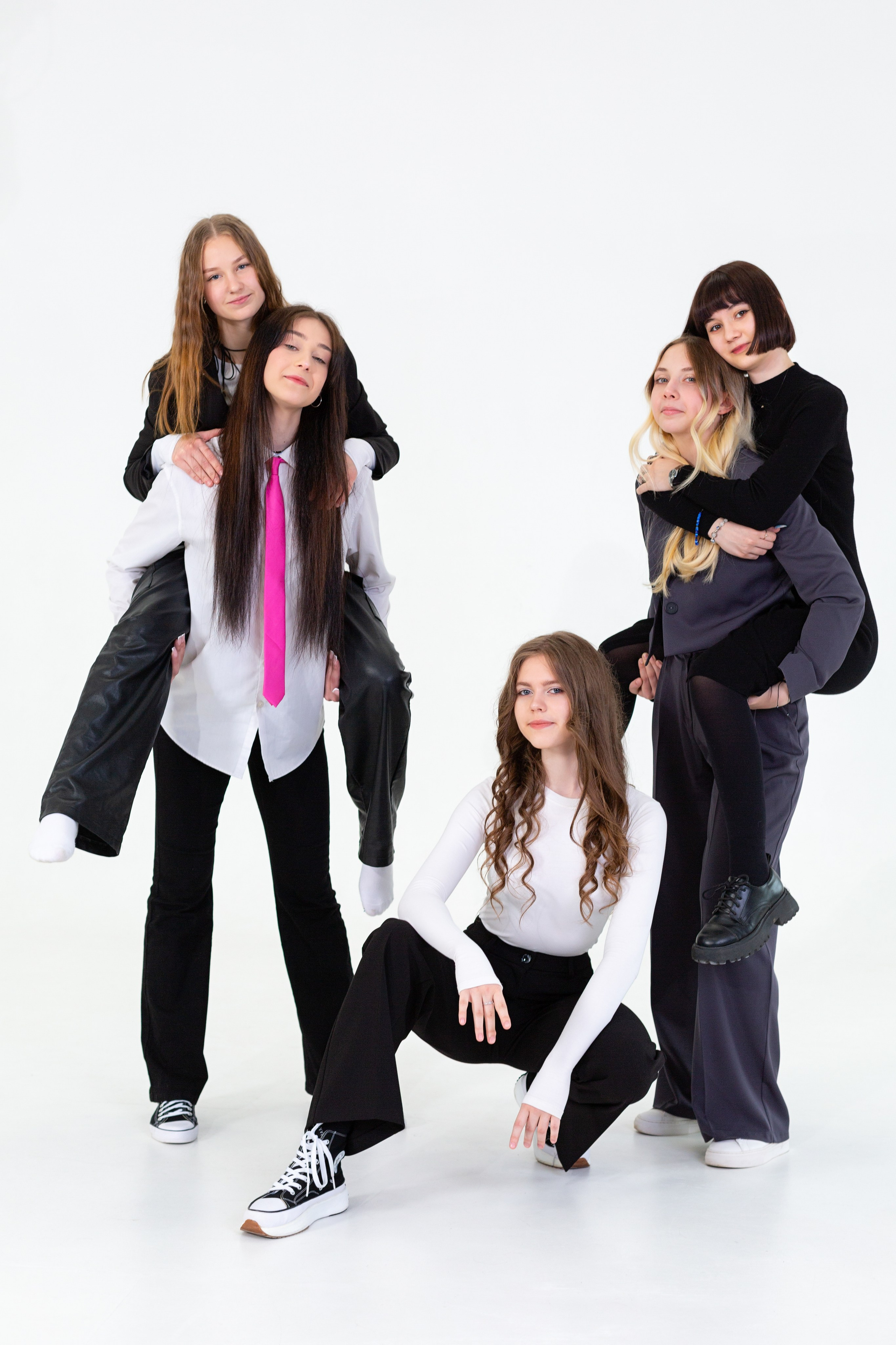 Фотоальбомы СТАРШЕКЛАССНИКИ. Студия «Фокус» детская фотография Ольги Поповой г. Бийск