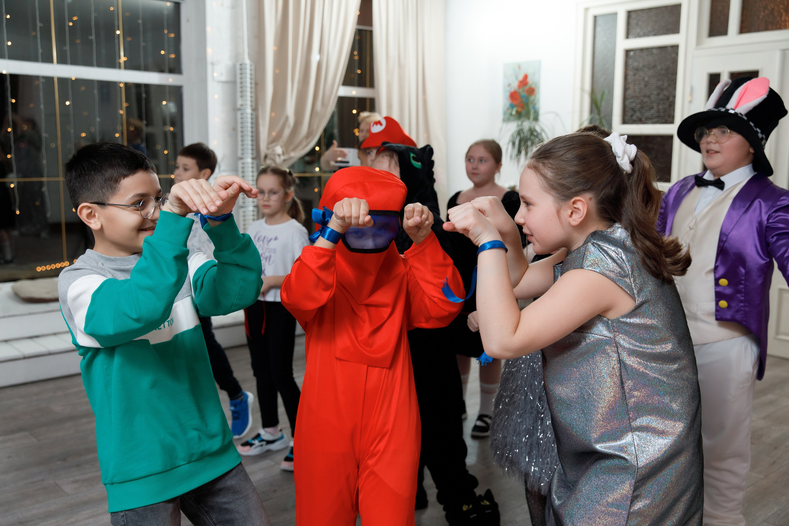 Школа «Кристалл» | Новогодняя программа. Свадебный, семейный и школьный фотограф в Сызрани Максим Баталов