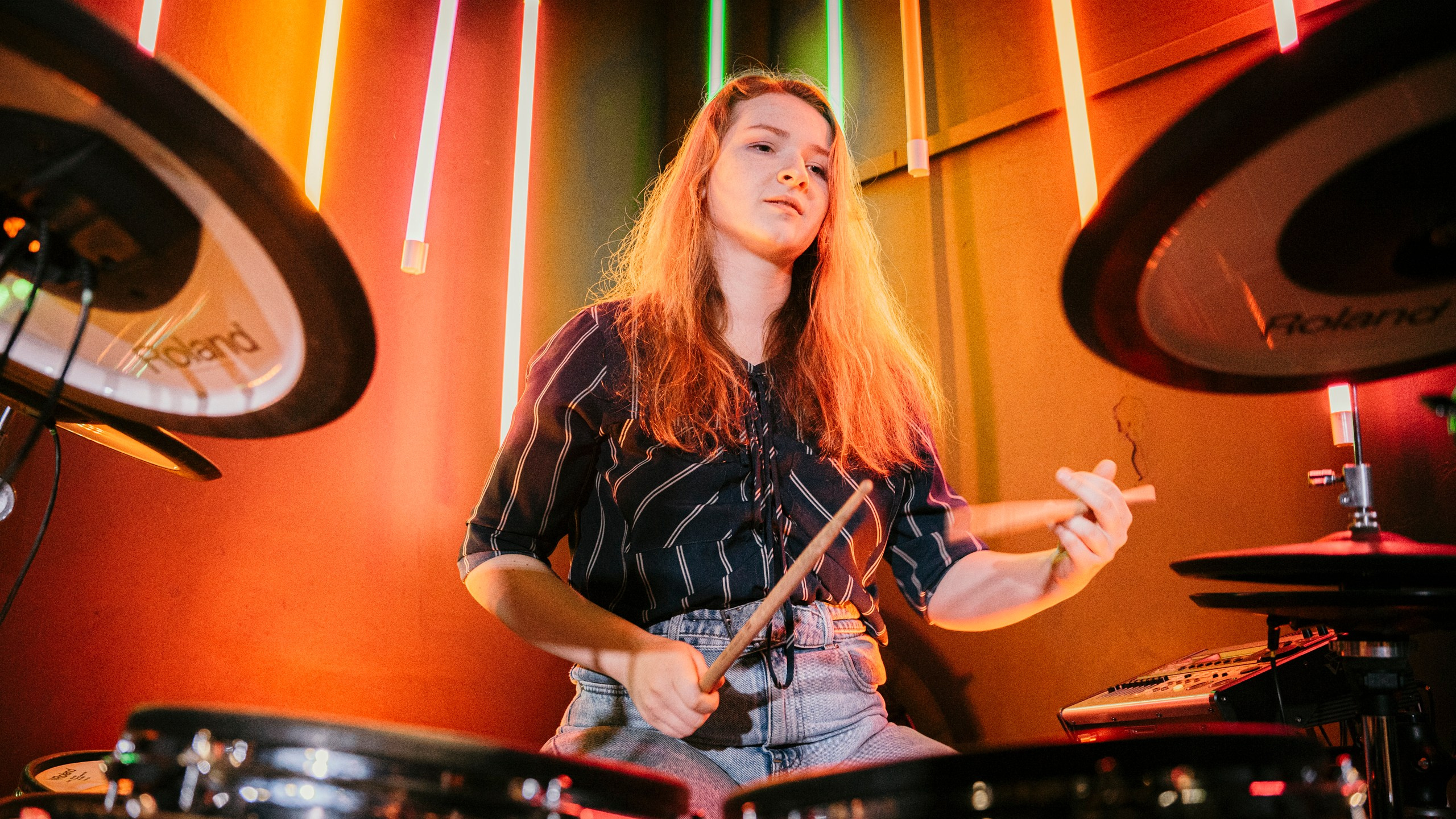 Фотограф концертов Москва. Контент-фотограф в Москве Тима Забабурин