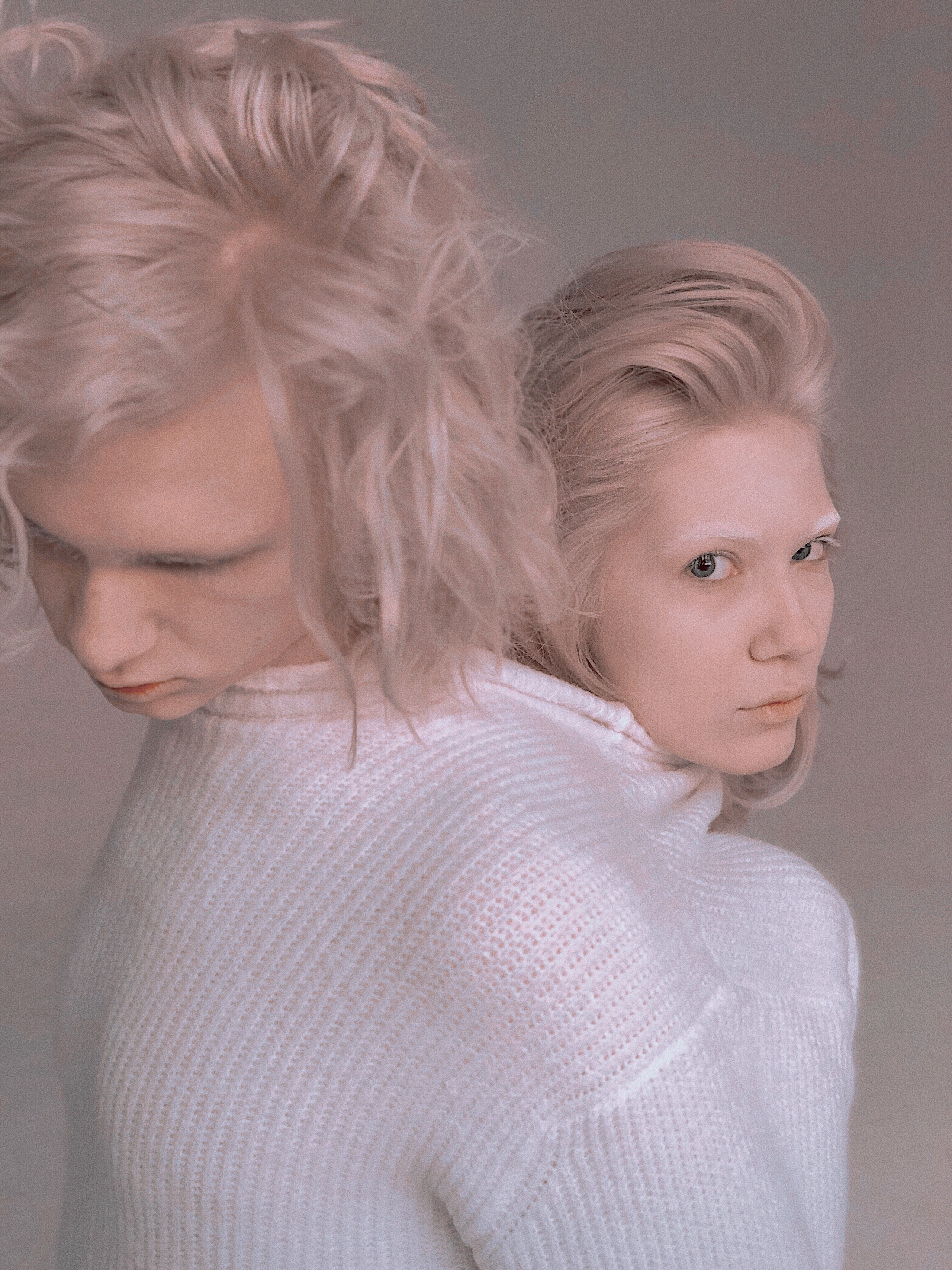 Современная концептуальная фотография о теле, уязвимости и идентичности. Визуальная практика на стиле честности, пост-иронии и искусства.Рекламная фотография, Концептуальная фотография, Современный художник, Психология, Коммерческий фотограф, Репортажный фотограф, Стрит фотография, Арт, Сюрреализм, Мобильная фотография, Снято на айфон, Дима Бурза