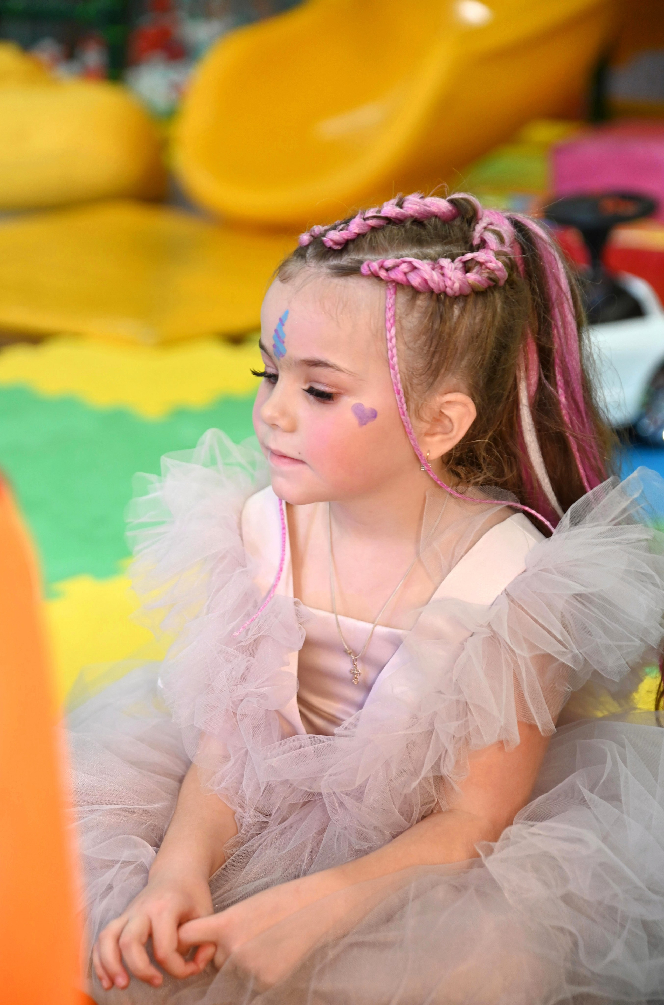 Игротека «Море Позитива». Я Ольга Казанцева, фотографирую снимаю ваши киноистории и печатаю фото и цифровые портреты на холсте