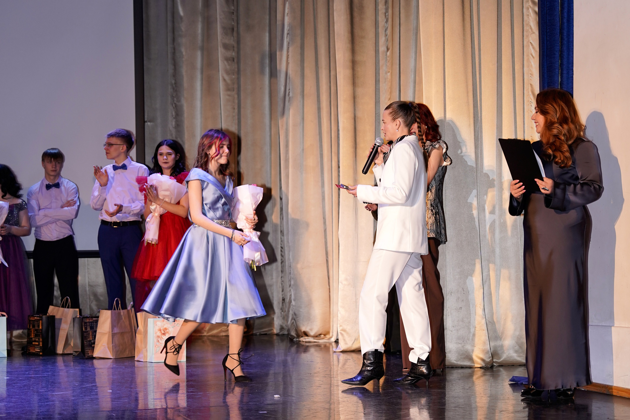 Благотворительный концерт. Главная