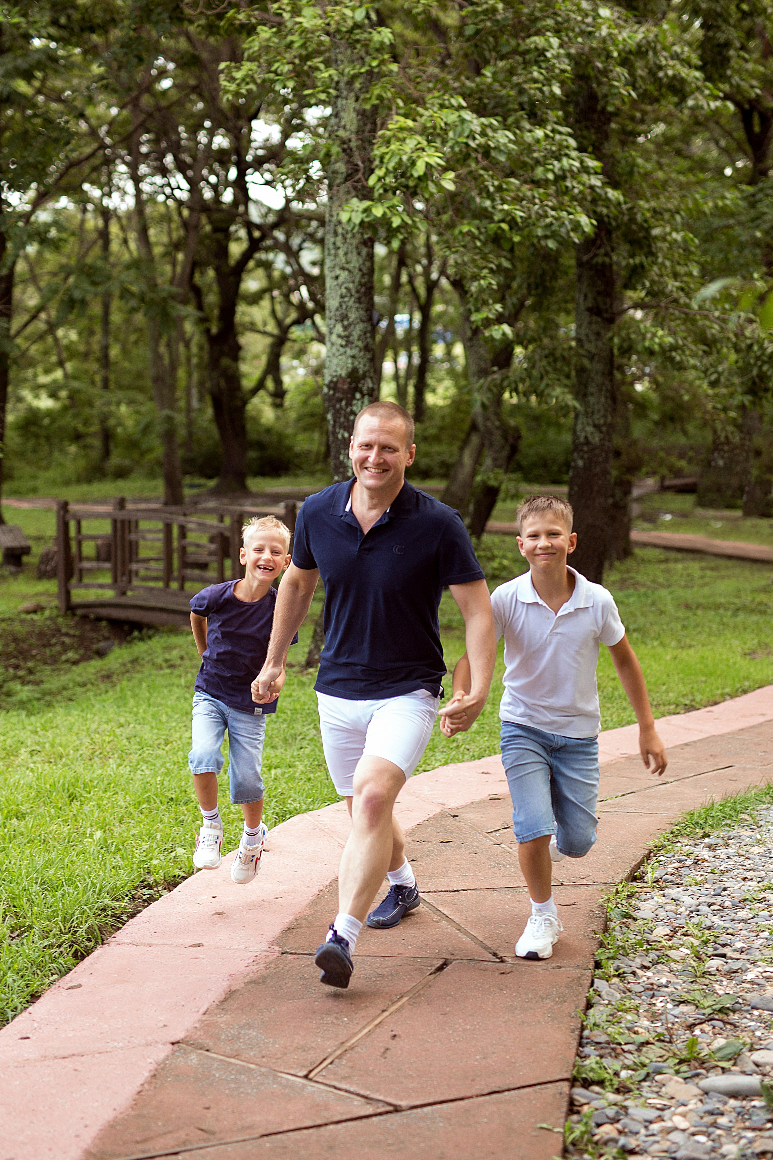 Семейная прогулка у моря. Людмила Далидович топовый семейный фотограф Находка/Владивосток