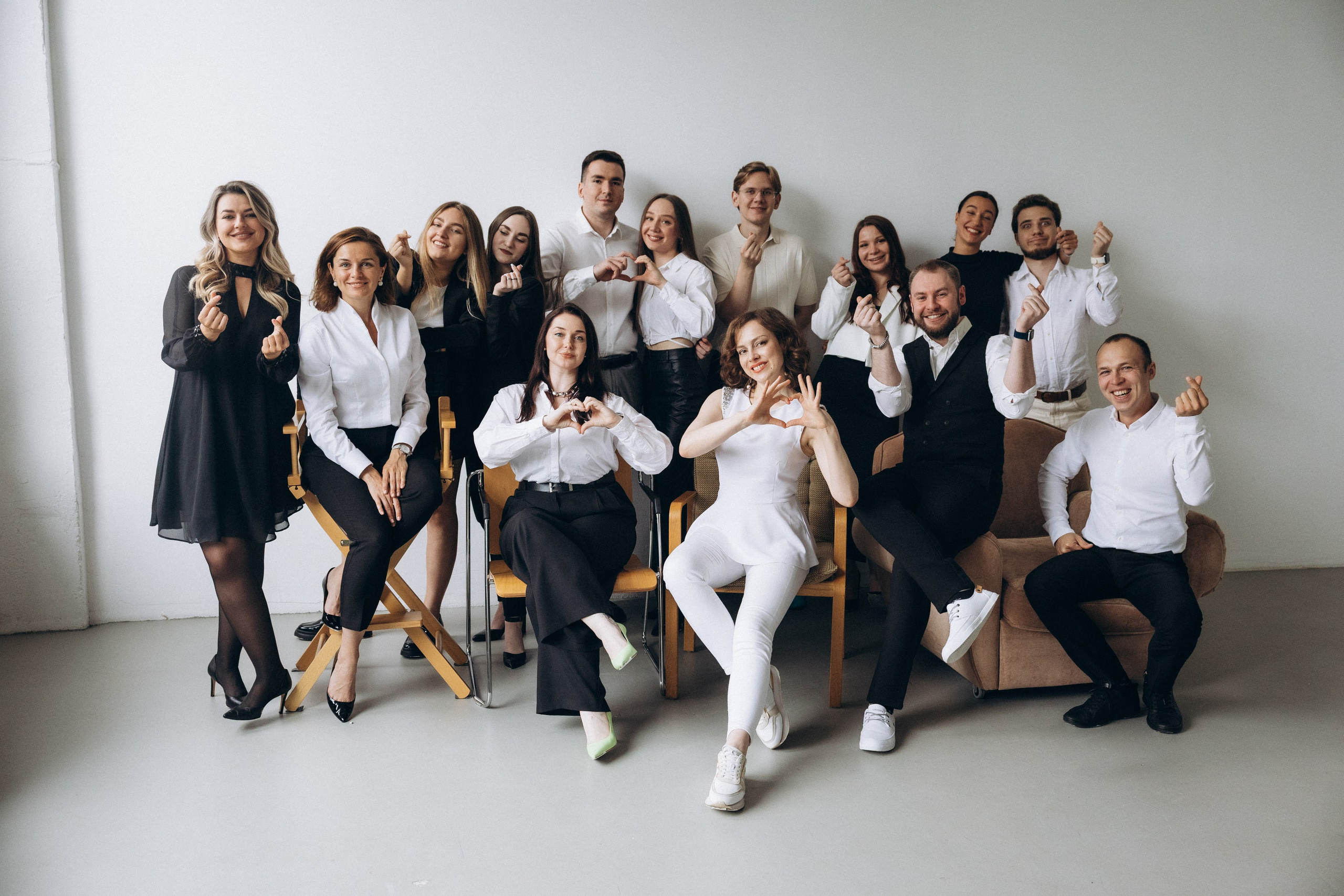 Фотосессия стоматологов в студии. Фотограф Артем Бросов в Санкт-Петербурге и Дубае