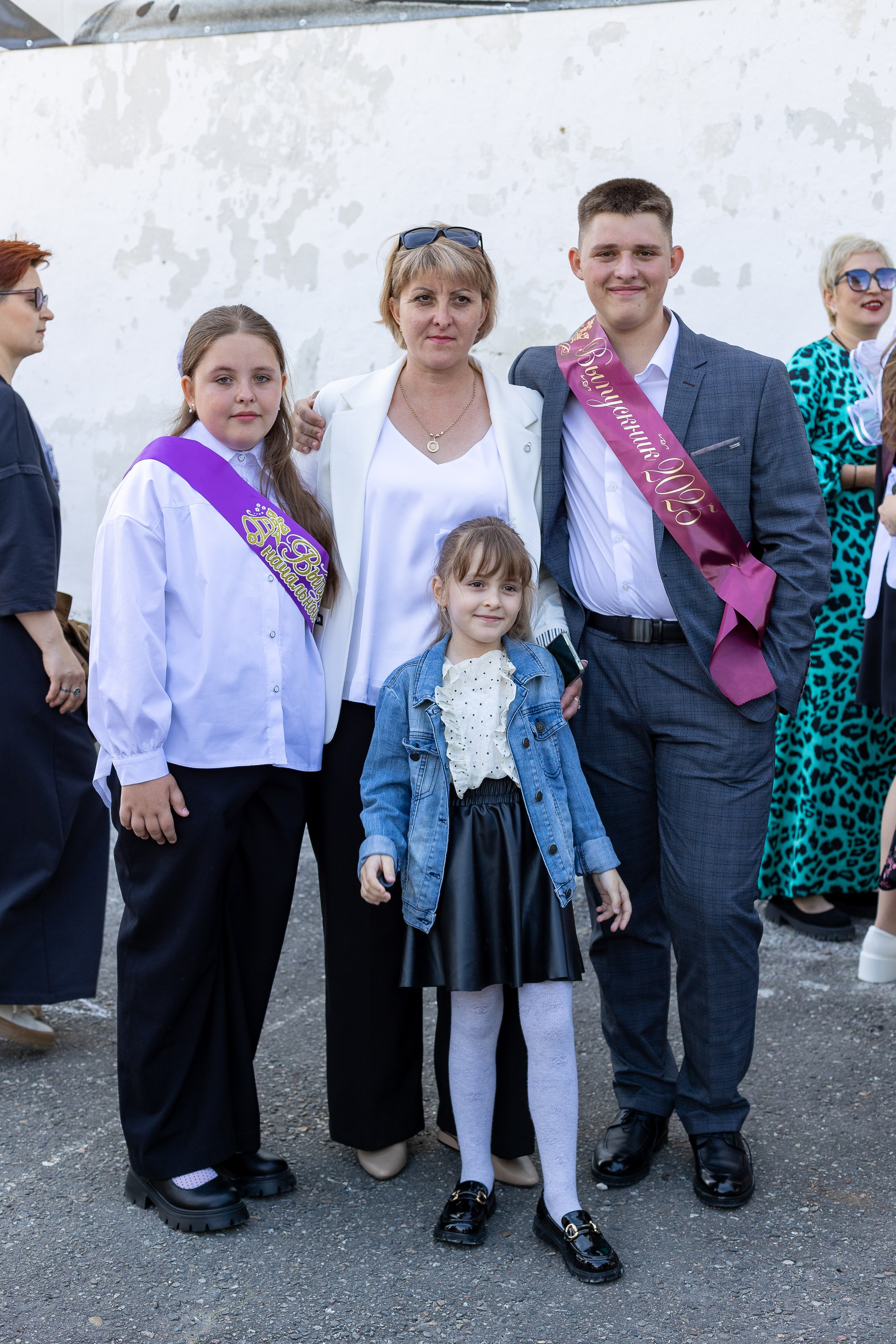 Последний звонок. Выпускные альбомы Майкоп, Краснодар Елена Золотарева