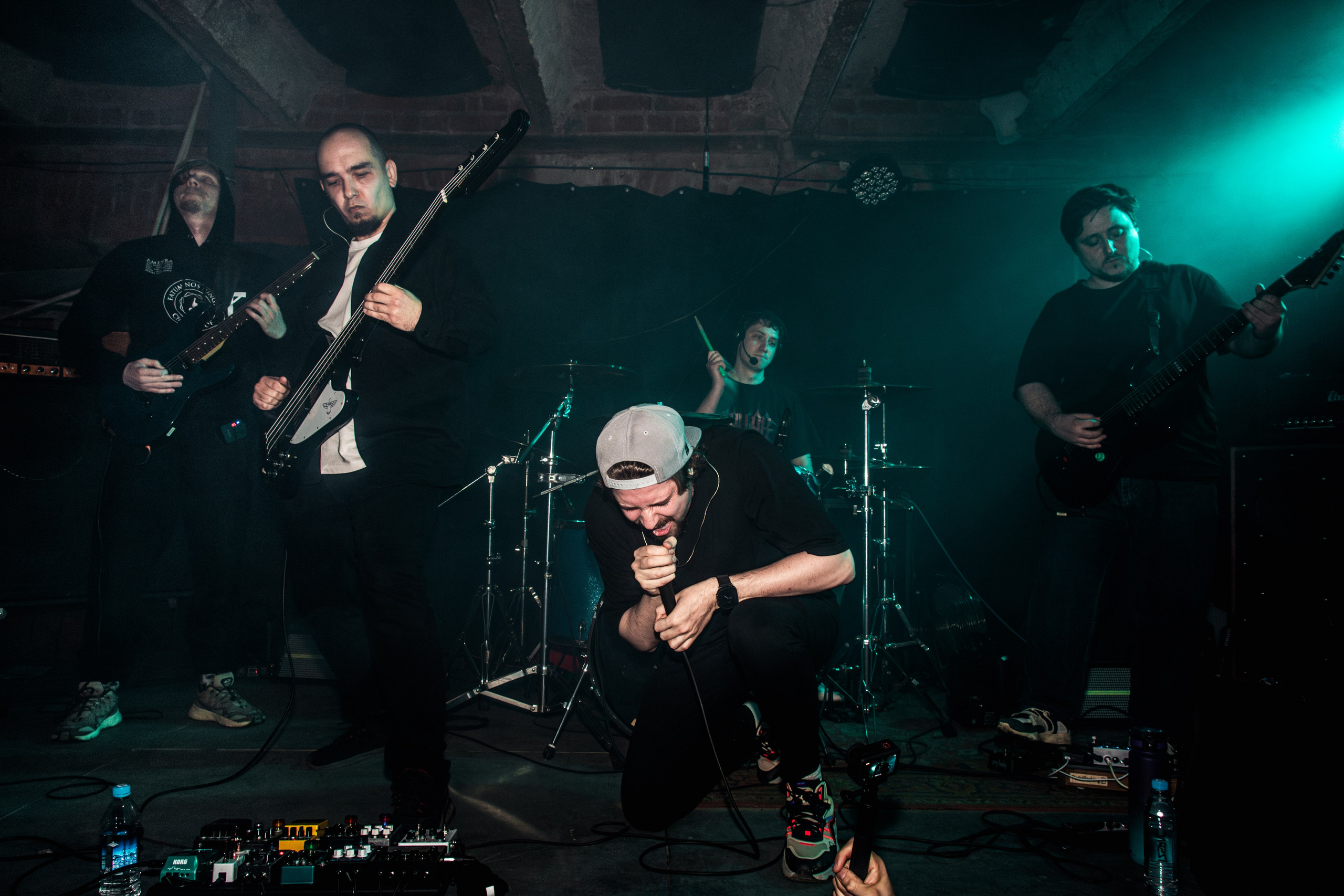 Laugar & Шумы Штормовых Широт & Пожары На Дальнем Севере 11.10.2025. Репортажный фотограф в Москве Legiodot