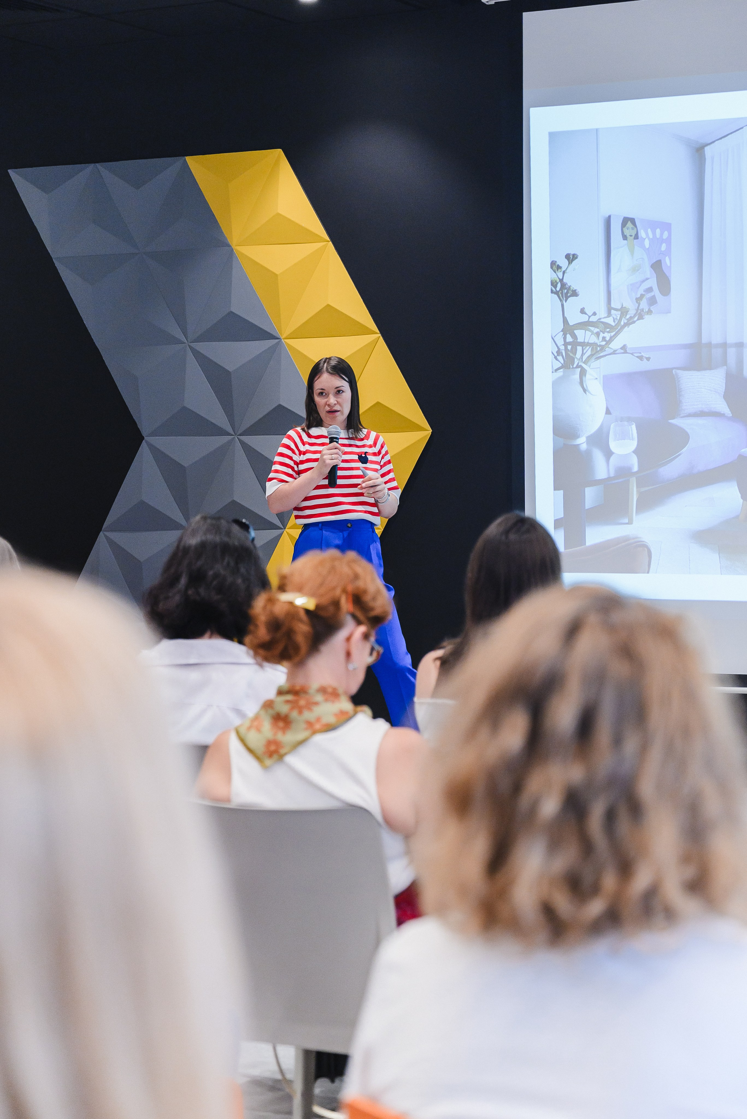 Семинар-экскурсия. Искусство колористики: современные подходы к выбору цветовых палитр. Фотограф Лопаткина Ирина