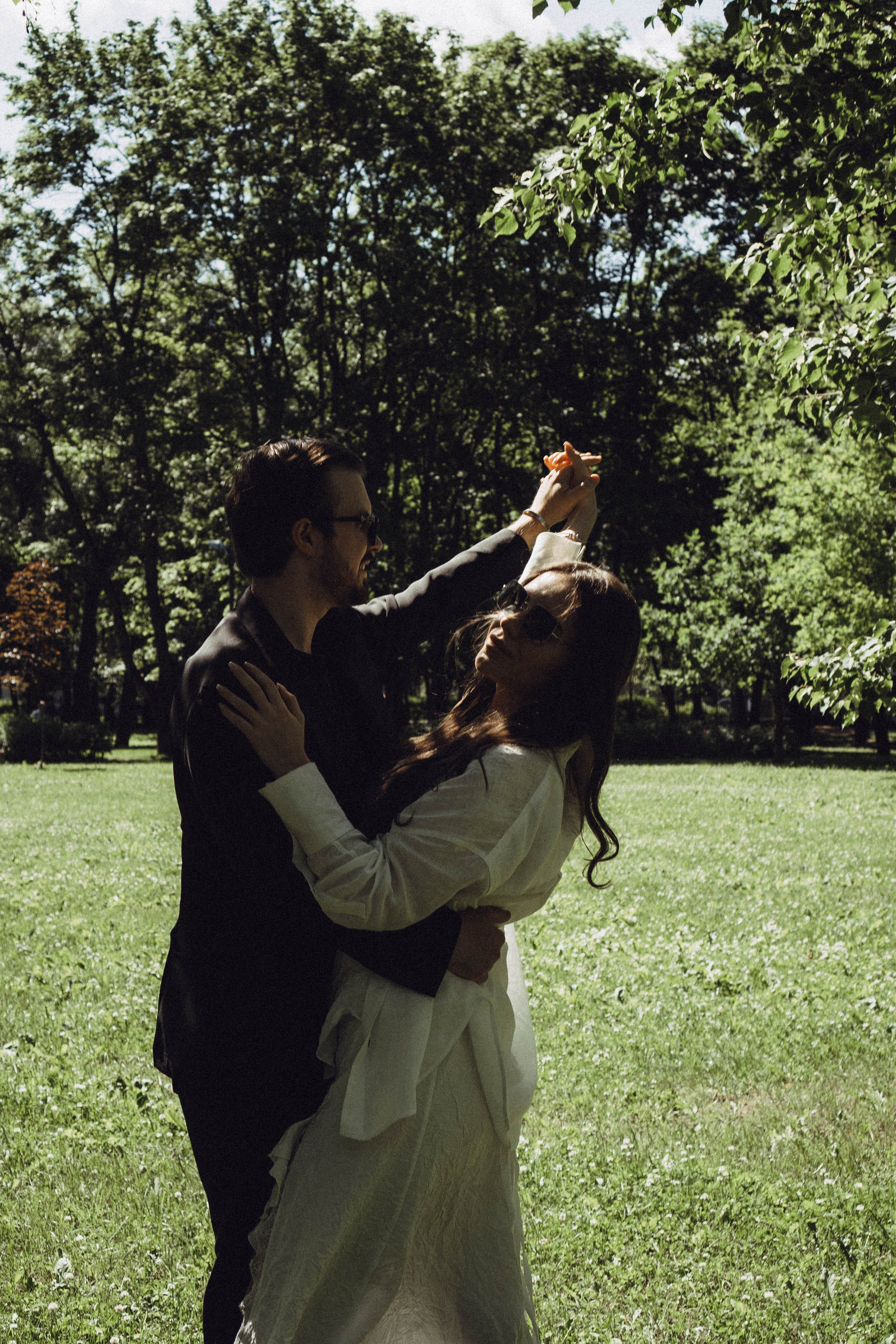 СВАДЕБНАЯ СЬЕМКА В ПАРКЕ ПОБЕДЫ И ПРОГУЛКА ПО МОСКОВСКОМУ ПРОСПЕКТУ. Профессиональный фотограф, Санкт-Петербург — Виктория Богомолова