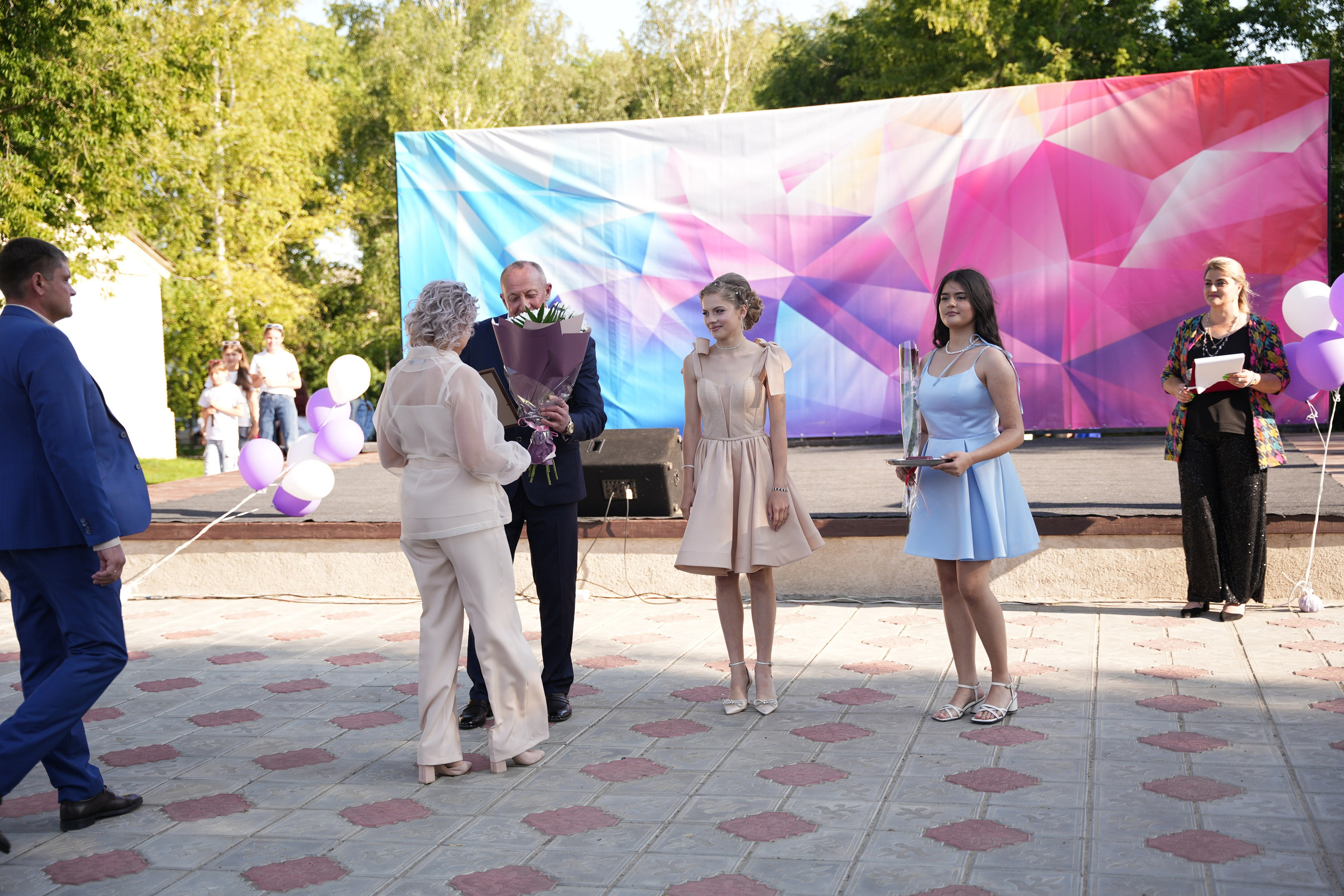 Выпускной в парке. Ольга Плаксина фотограф в Саратове