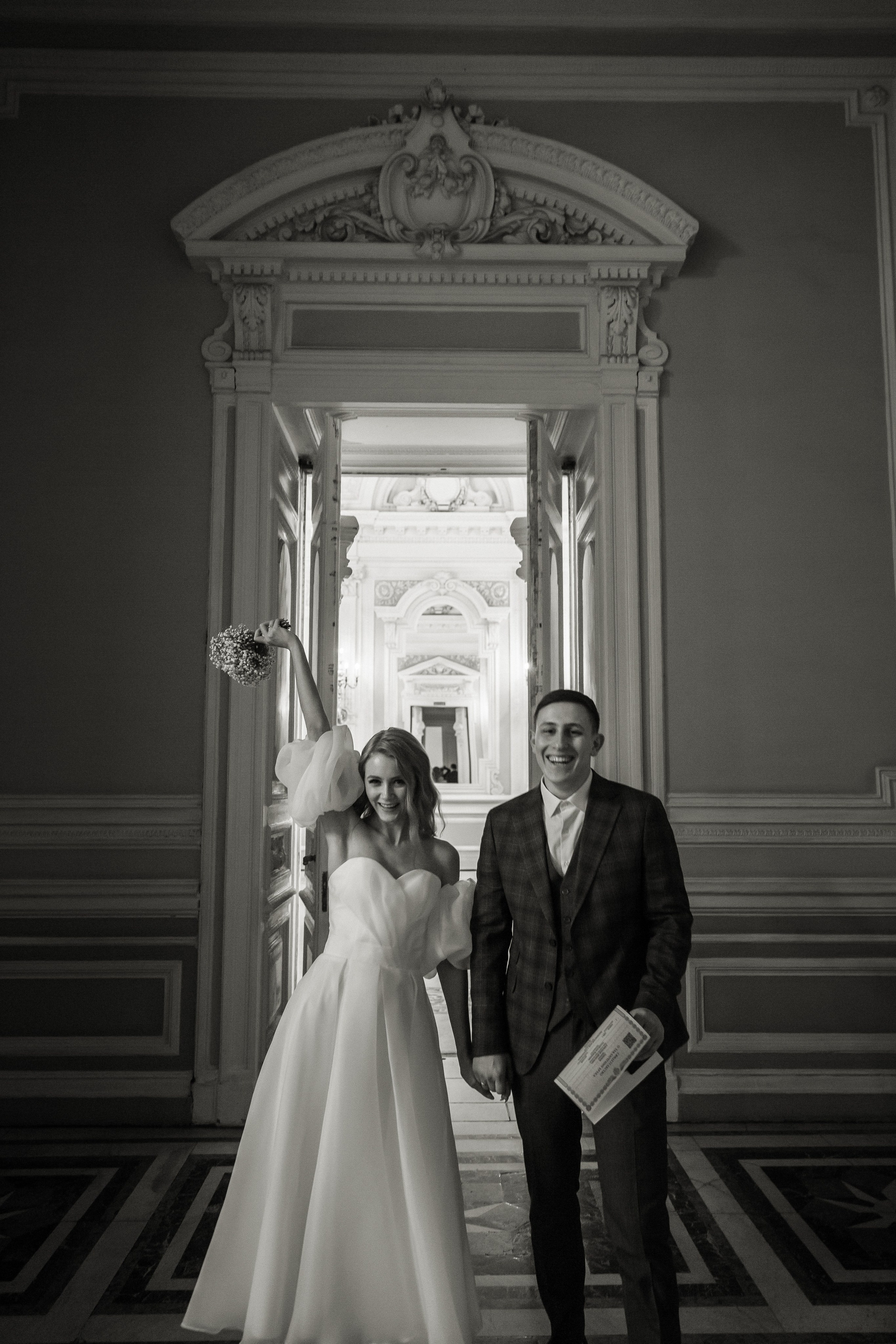 ДВОРЕЦ № 1 | Март, Исаакий, Английская набережная. Свадебный фотограф в Санкт-Петербурге Полина Корзухина