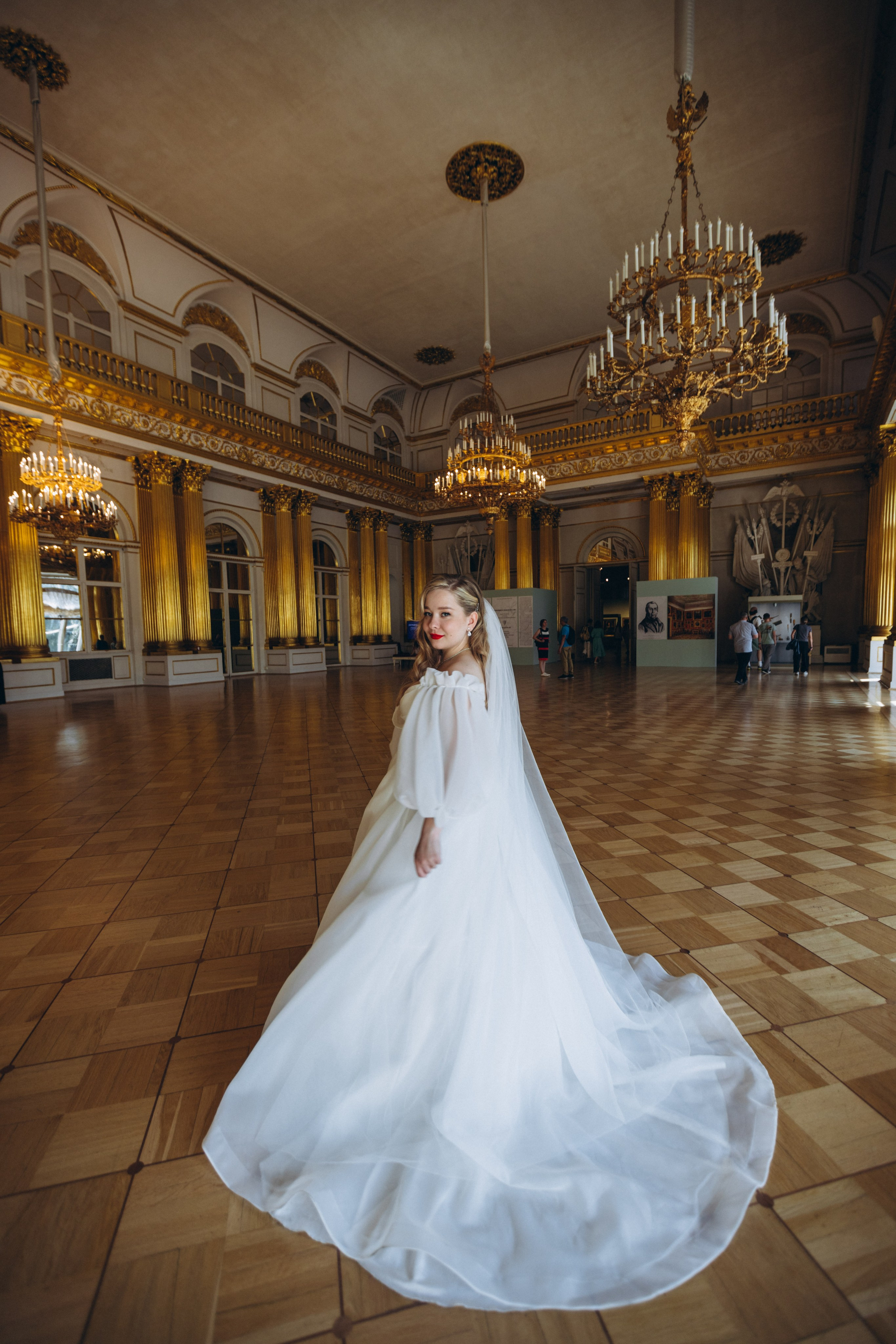 Прогулка в Эрмитаже. Свадебный и семейный фотограф в Санкт-Петербурге Яцына Юрий. Видеоопер