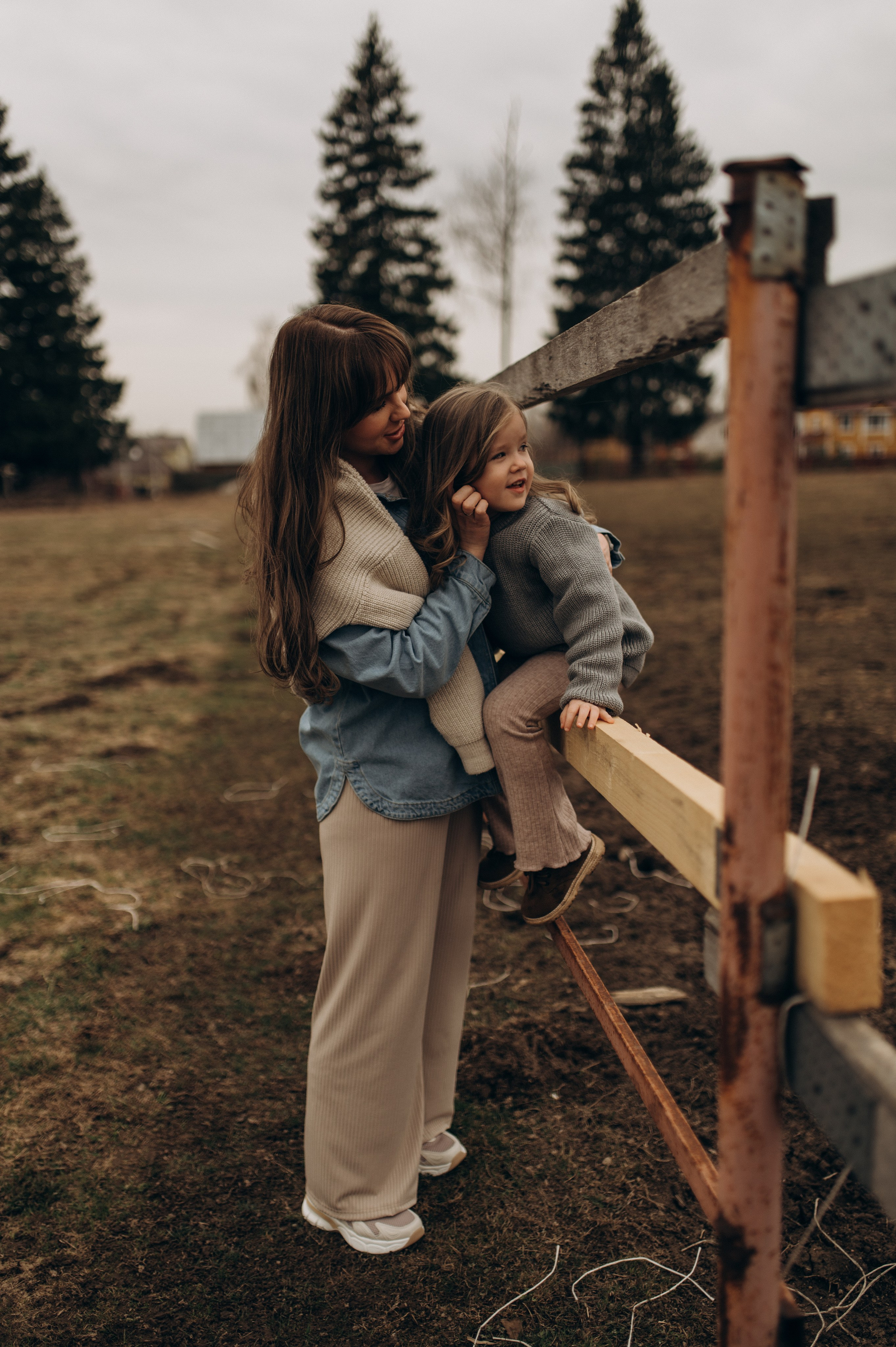На конюшне. Семейный фотограф Нагорнова Виктория