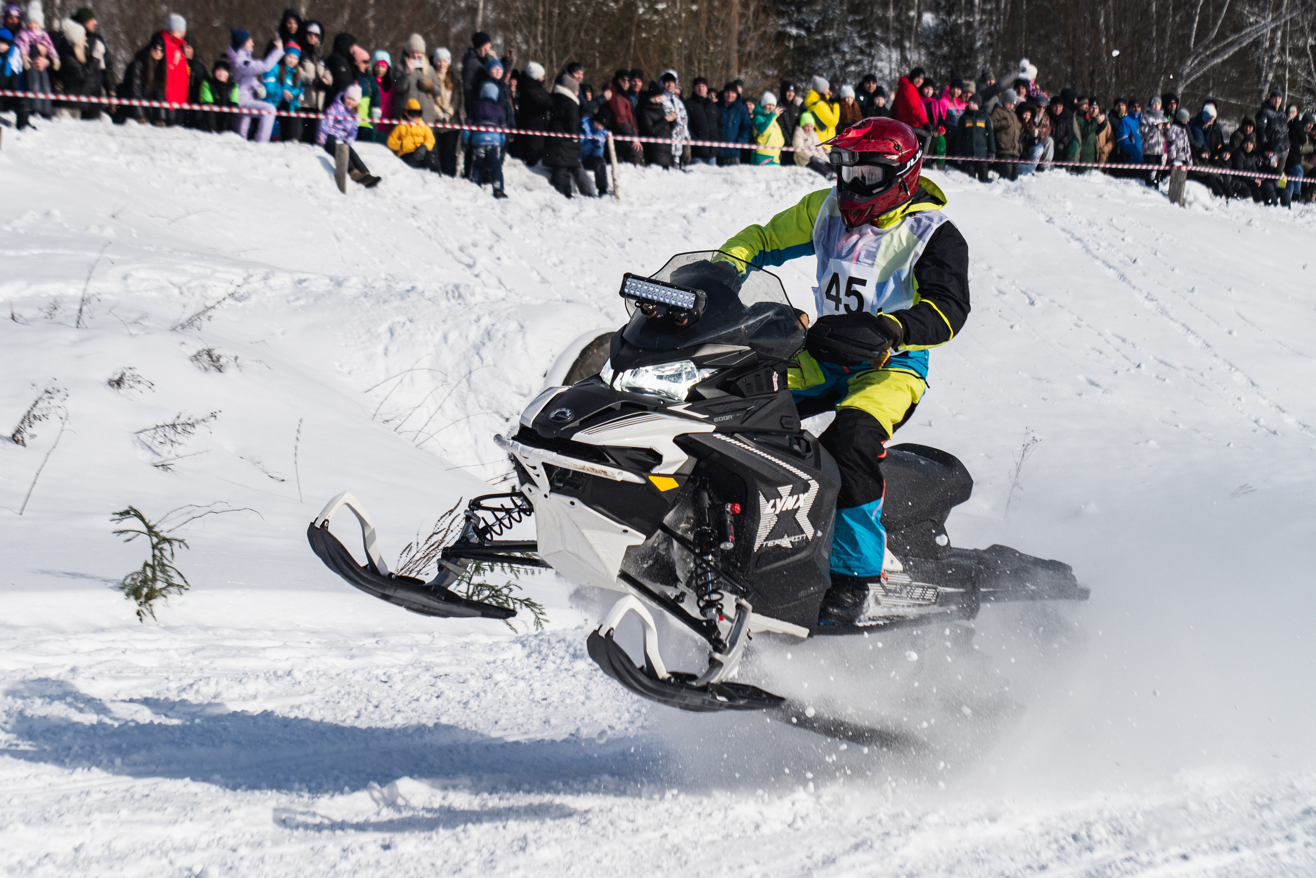 Чемпионат по кроссу на снегоходах. Паша Страхов — фотограф