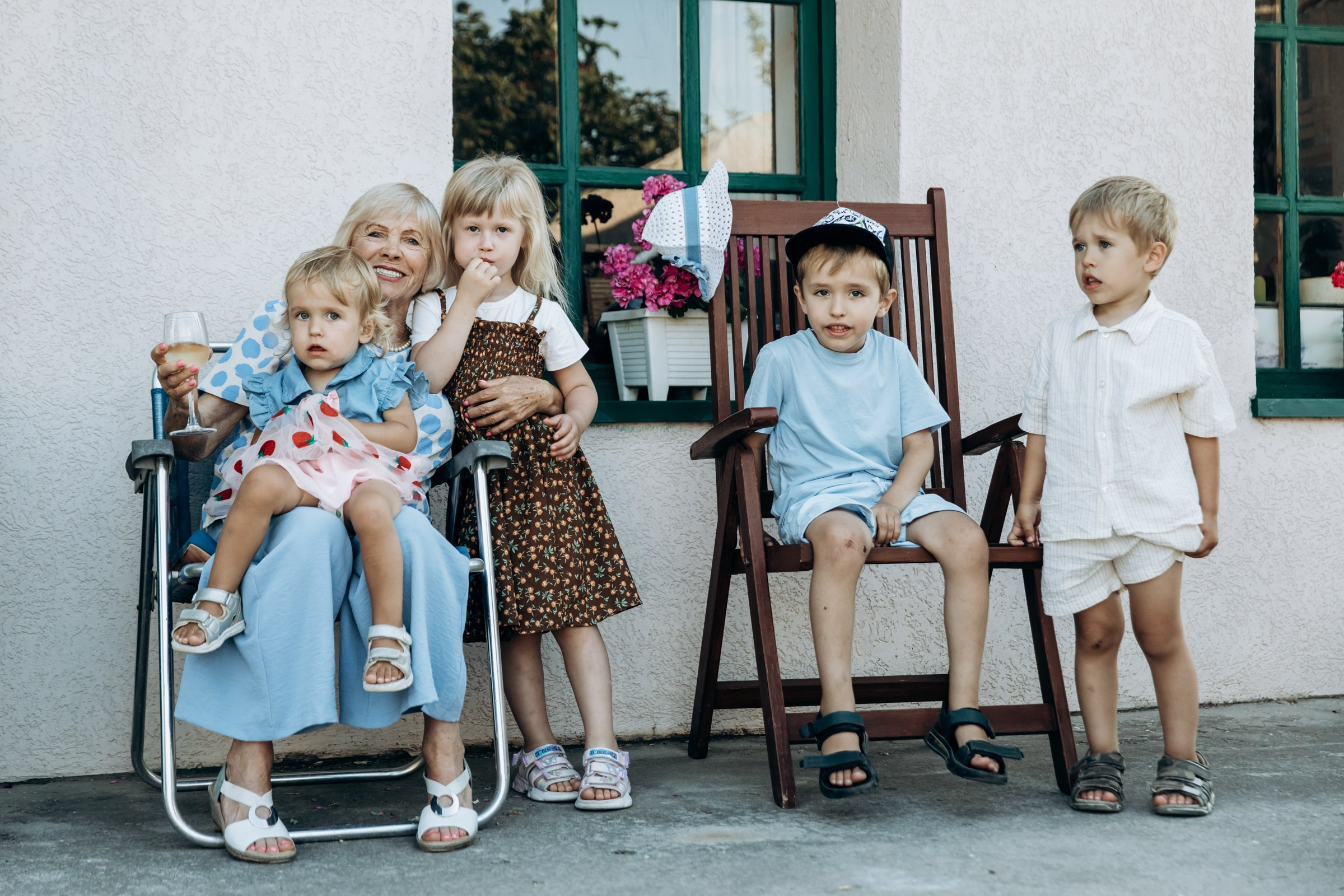 Дети и семьи. На моих фотографиях дети всегда улыбаются и смеются по-настоящему. Я знаю что для этого нужно. Применяю секретный секрет). Фотограф в Крыму — Федор зайцев. Свадебная, семейная и портретная съёмка. Фотографии для контента, для бизнеса. Корпоративная съёмка