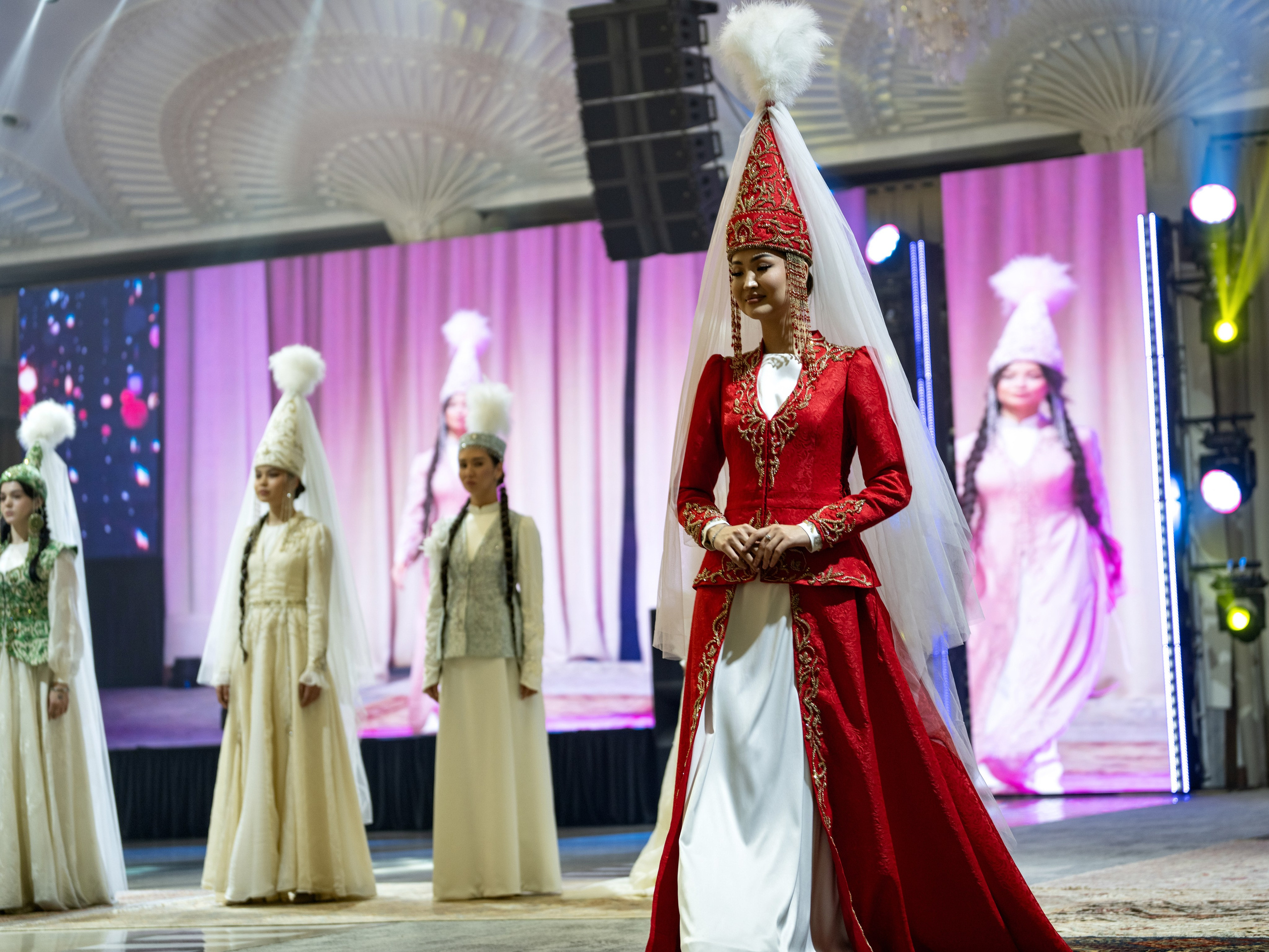 Balzhan Yerserik. Сайт Алматинского НЮ АРТ, будуар и фэшн фотографа Дениса Карпенко