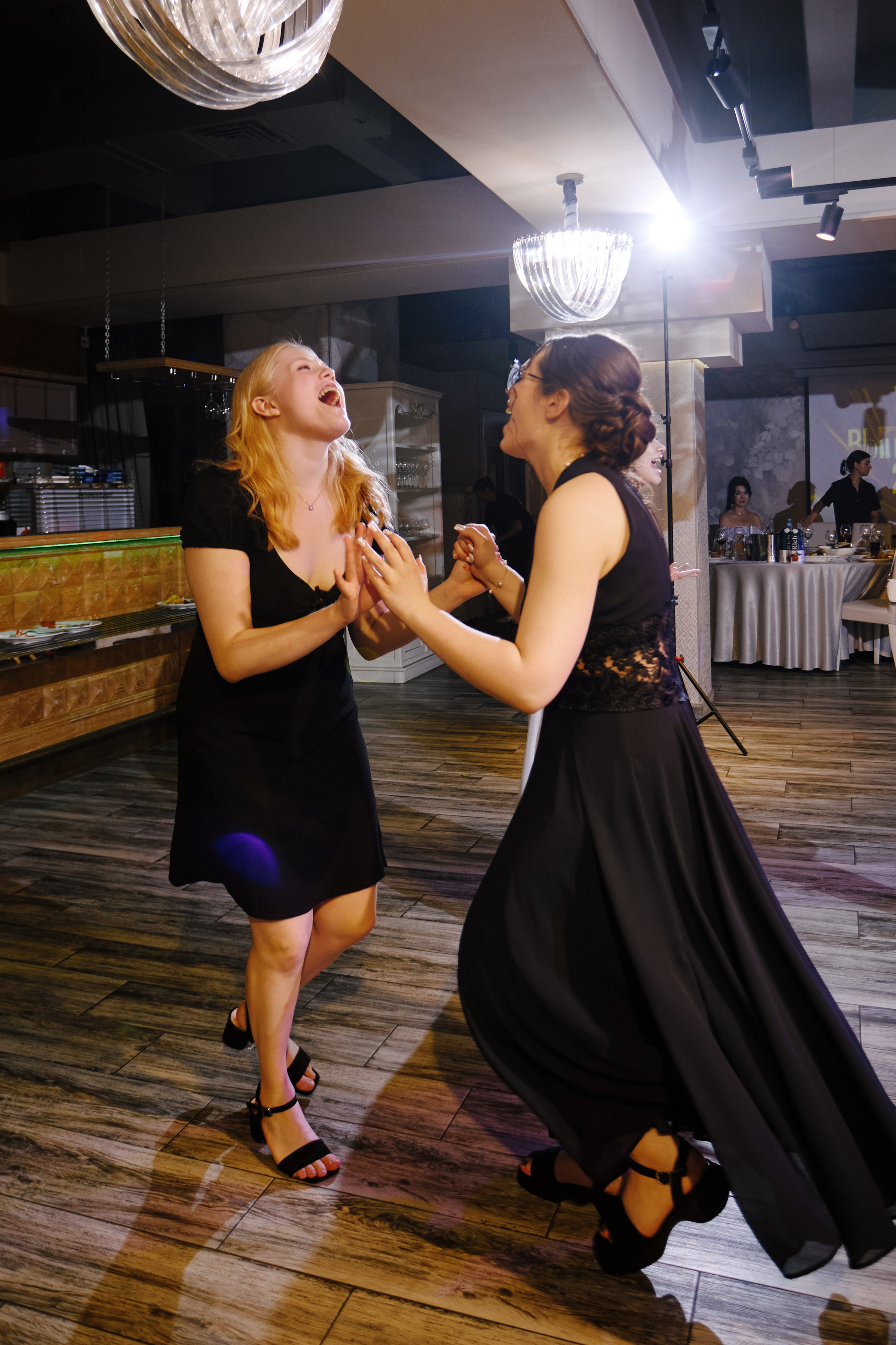 Выпускной 11кл. Портретный и свадебный фотограф в Екатеринбурге Владимир ЛузинЛузин