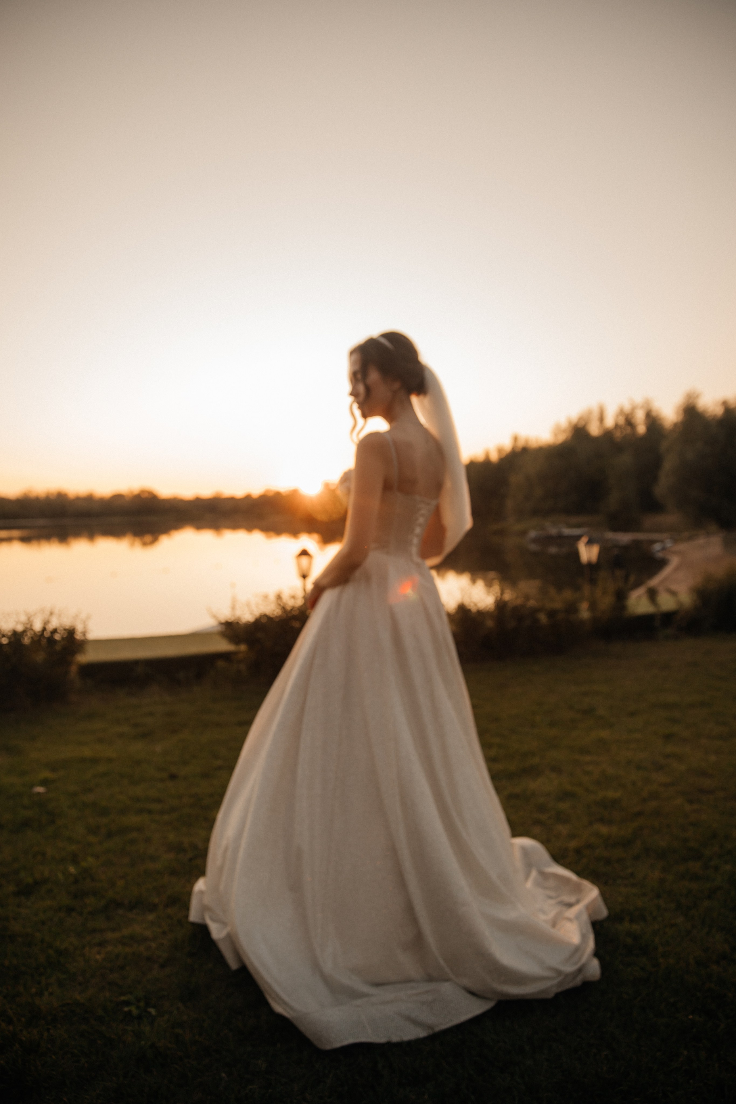 Wedding «Sunlight». Свадебные фотограф и видеограф Наталья и Анатолий Новиковы СПб