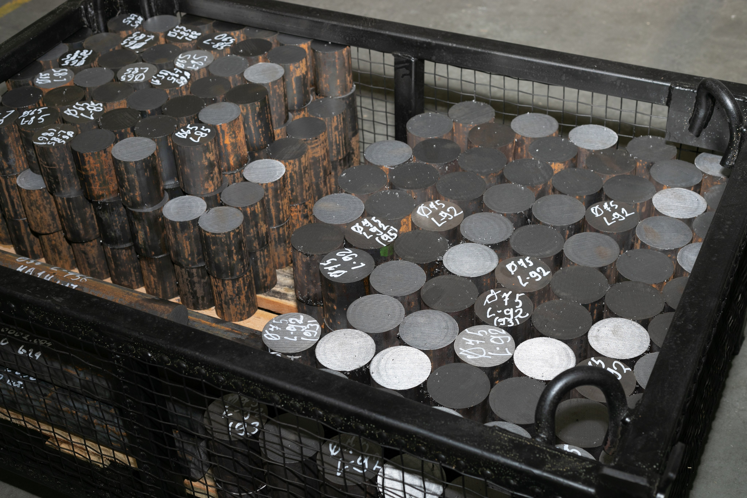 Сибирский металлоцентр. Food и предметный фотограф в Барнауле Ирина Супряженко