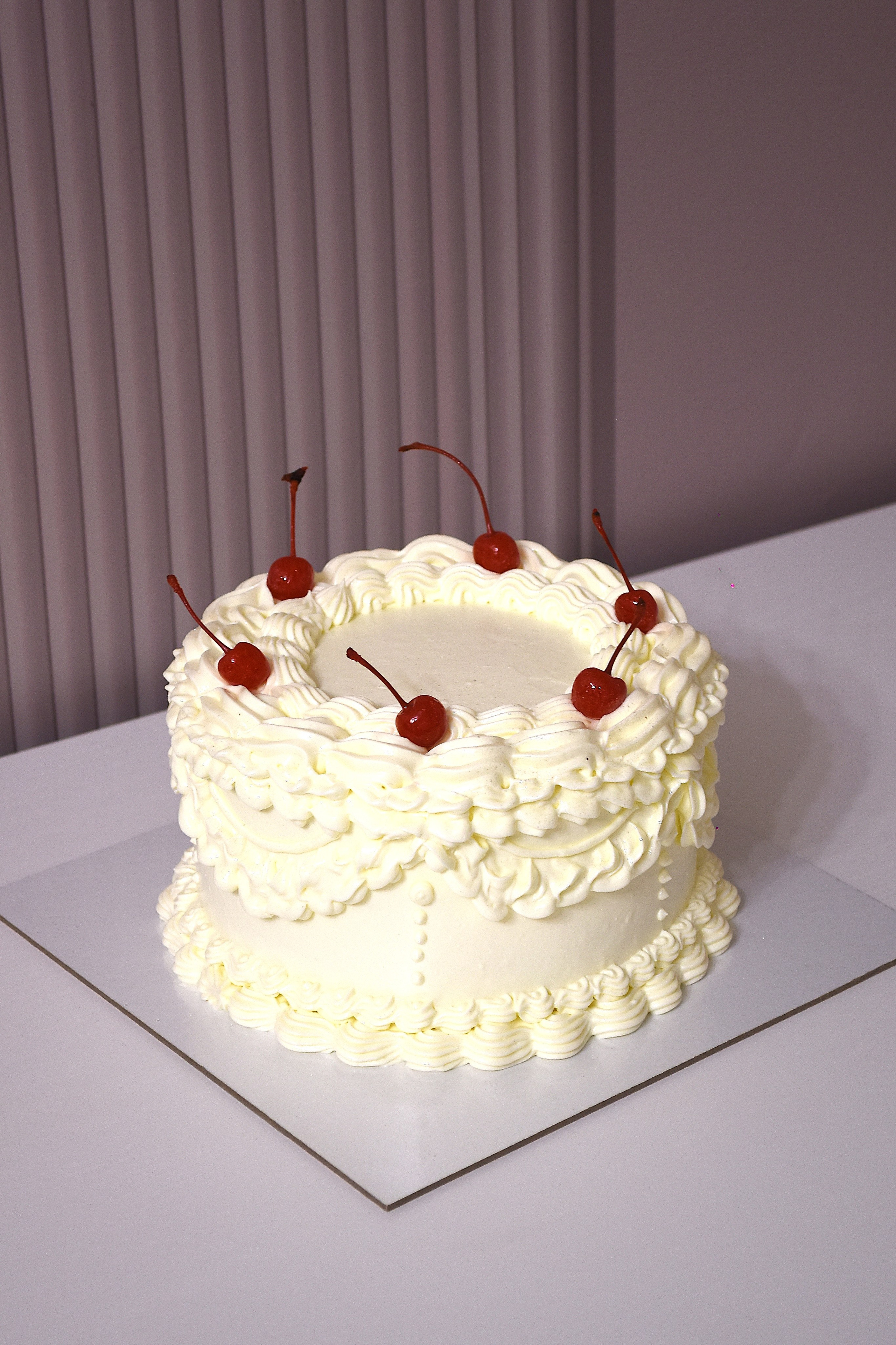 Ламбет - торт с рюшами и воланами тренд