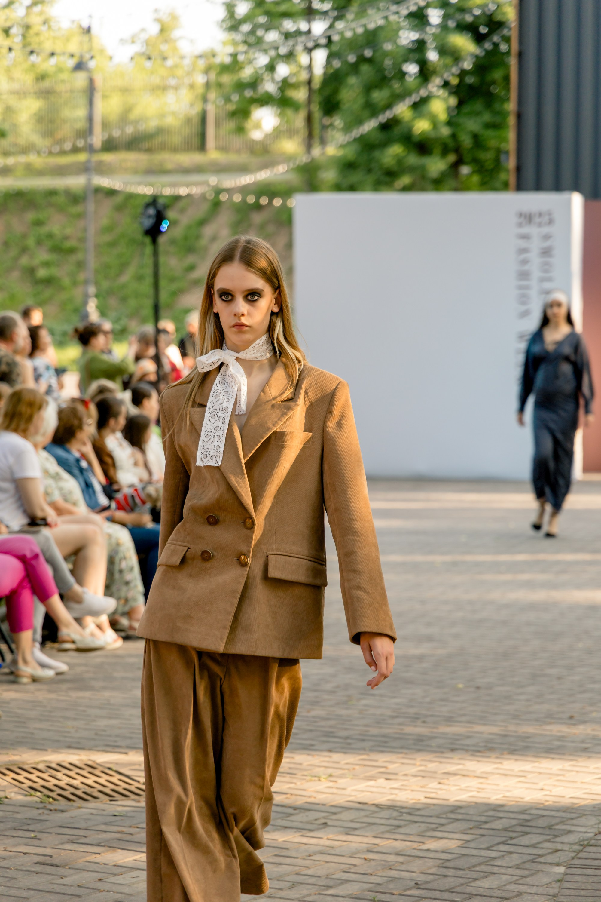 Smolensk Fashion Week 2025_показы_ДЕНЬ 1_ВЕЧЕРНИЙ ПОКАЗ_19:00. Главная