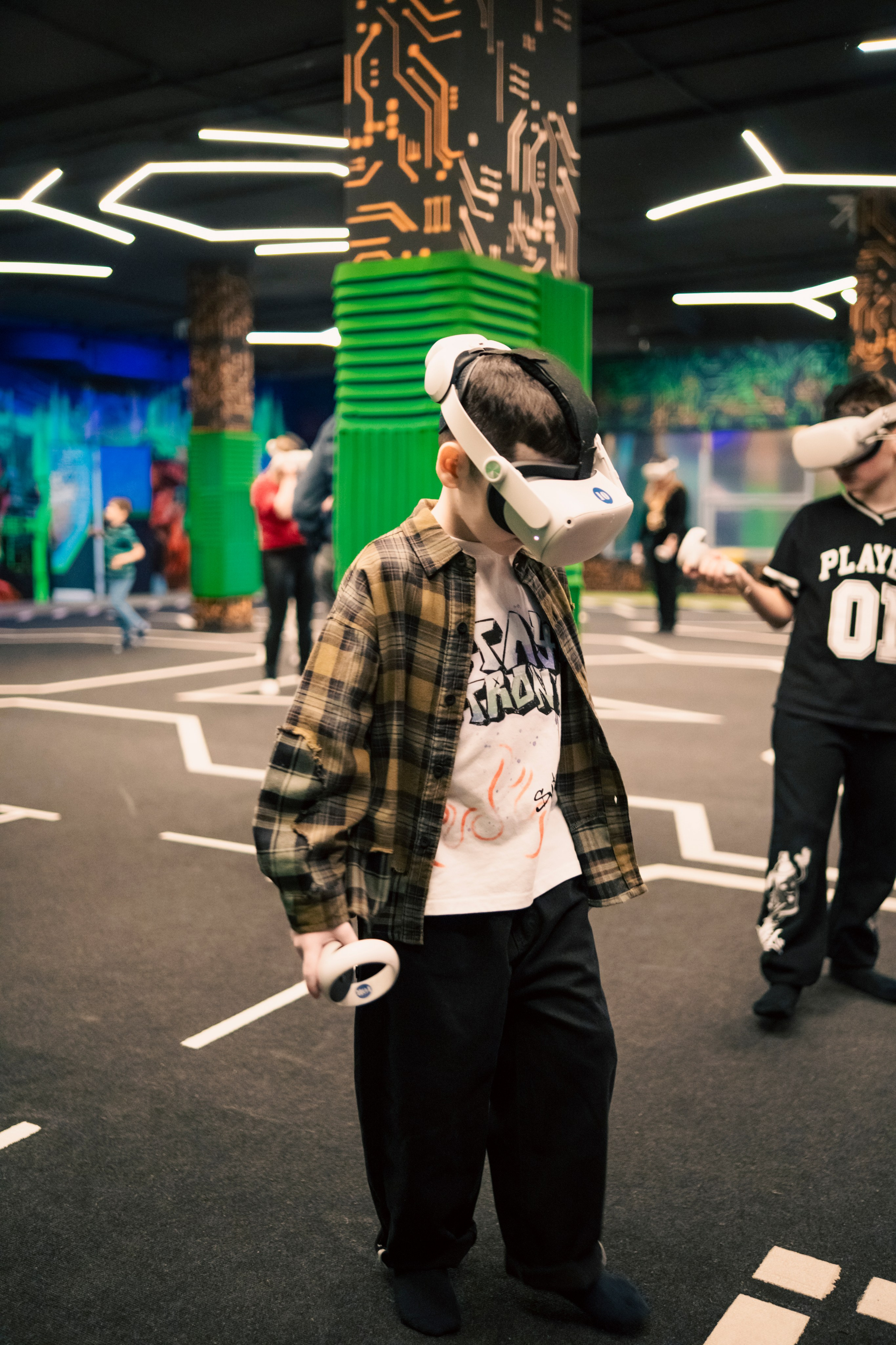 VR April-May. Felixtones