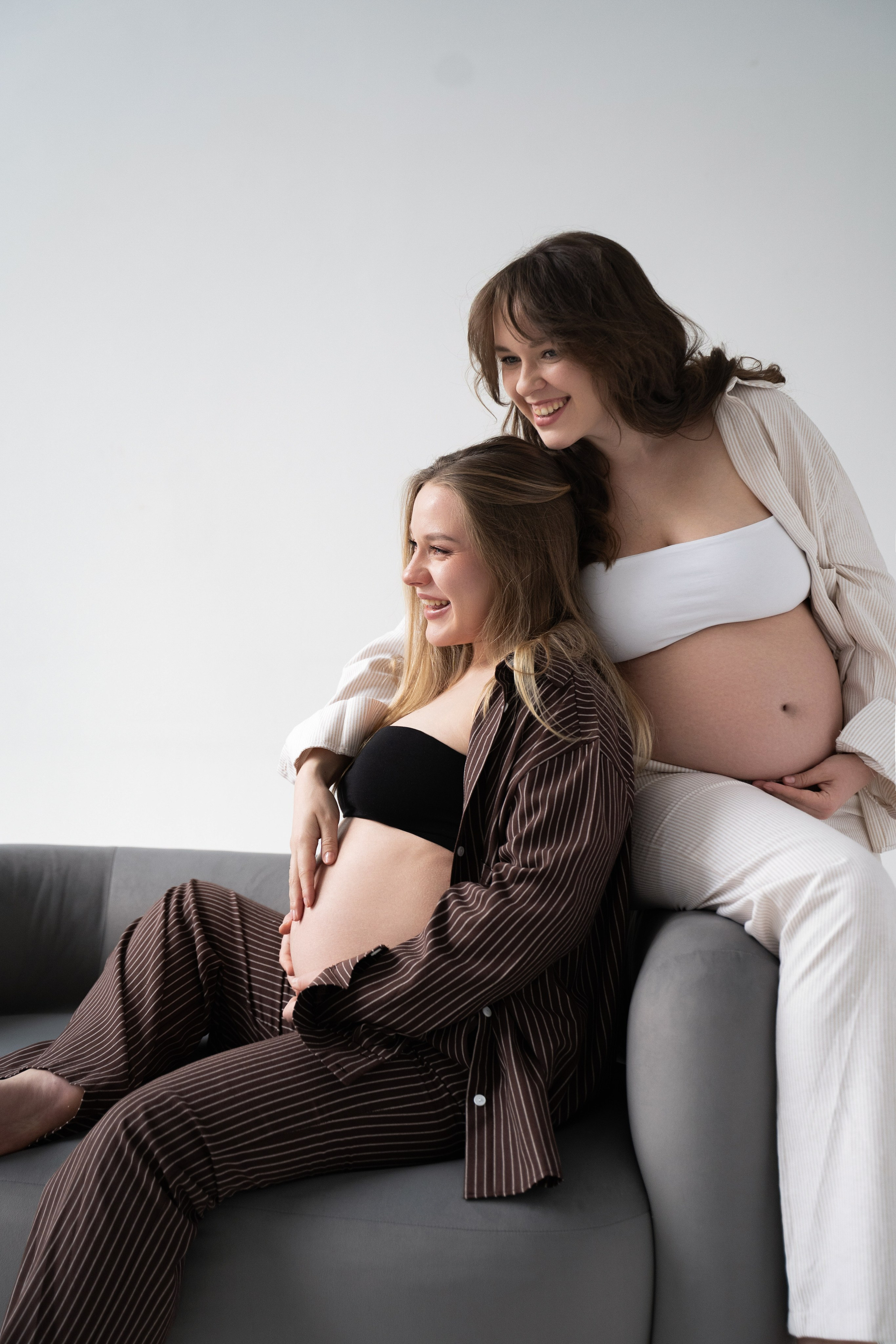 Elizabeth and Anastasia. Rezyame