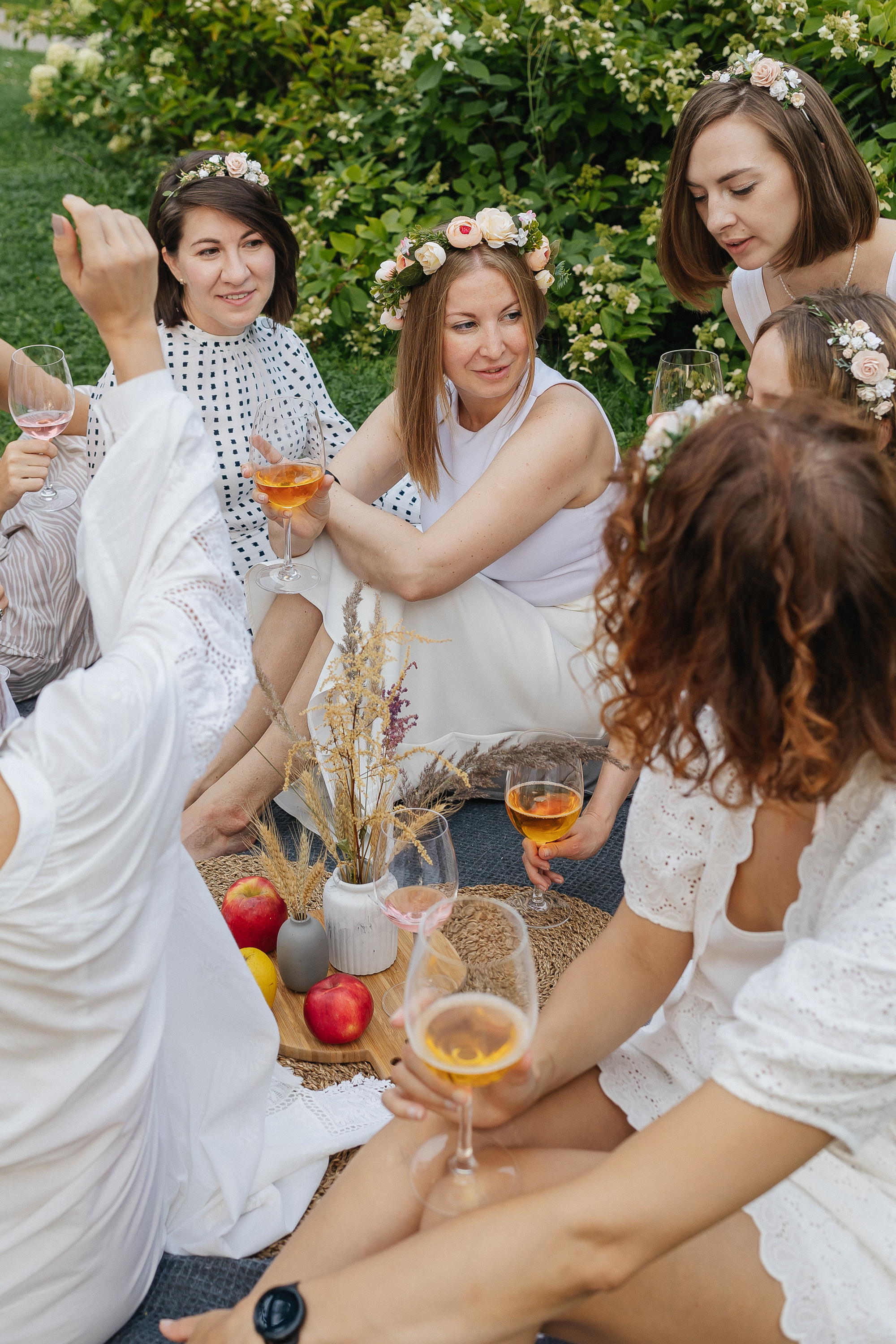 Девичник на ВДНХ в подарок от подруг. Фотограф Москва, Балашиха, МО. Свадьбы, репортажи, контент, портреты