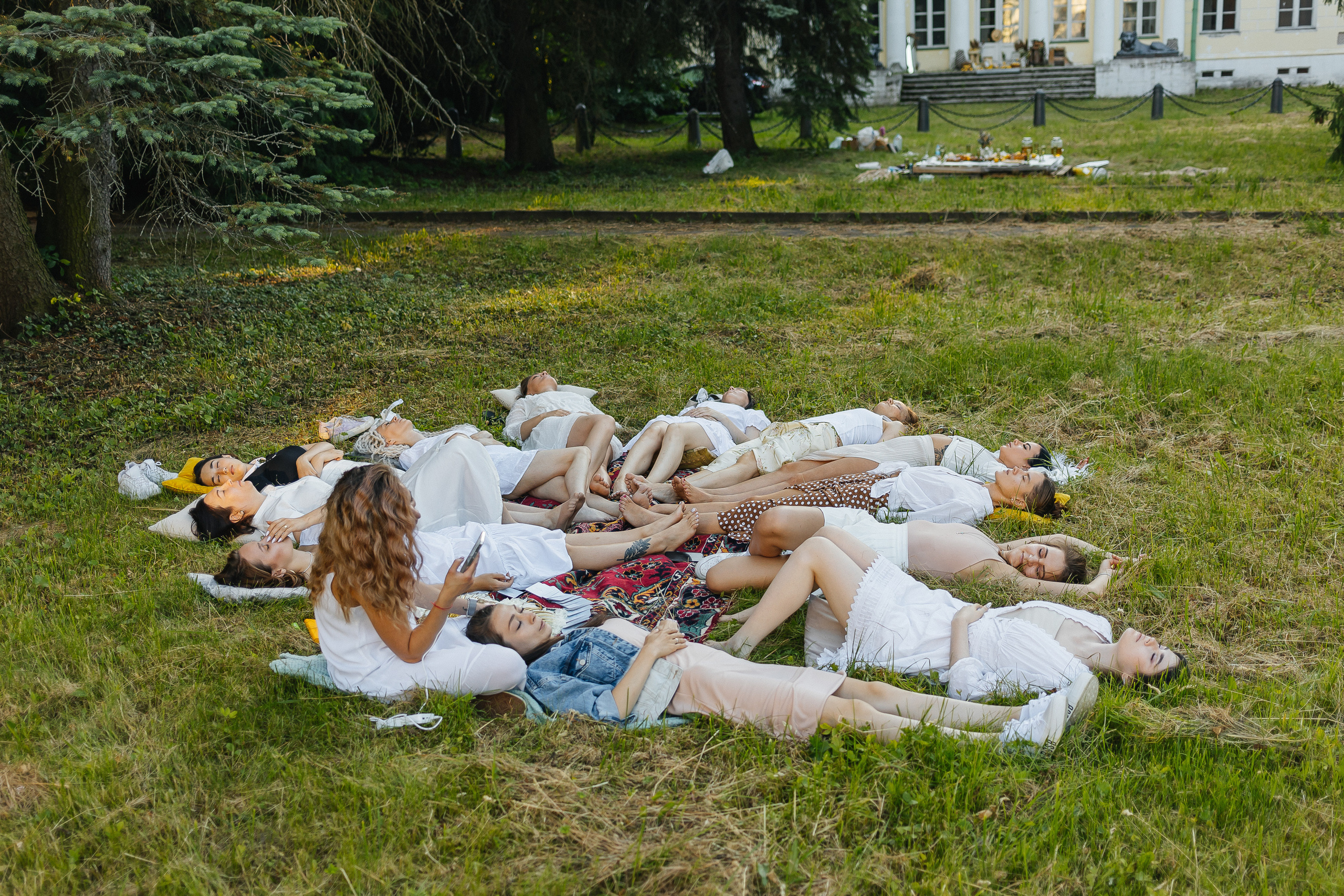 Девичник в усадьбе Голицыных в Москве. Фотограф Москва, Балашиха, МО. Свадьбы, репортажи, контент, портреты