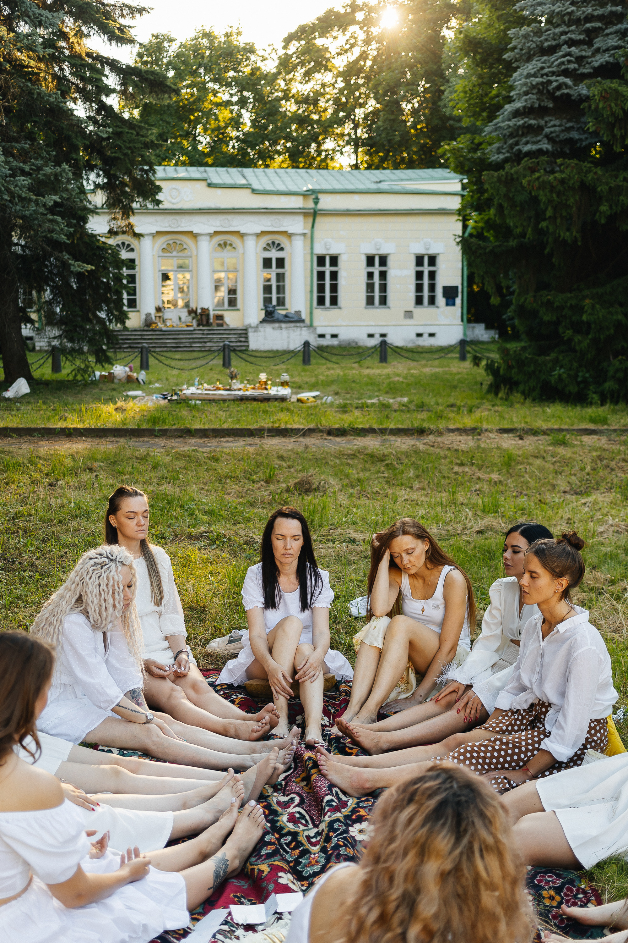 Девичник в усадьбе Голицыных в Москве. Фотограф Москва, Балашиха, МО. Свадьбы, репортажи, контент, портреты