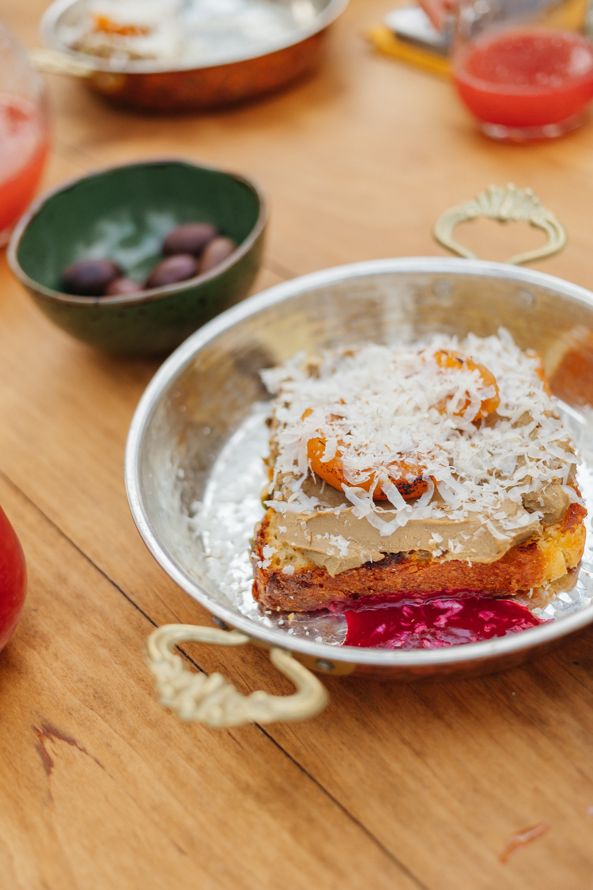 Девичник на ВДНХ в подарок от подруг. Фотограф Москва, Балашиха, МО. Свадьбы, репортажи, контент, портреты