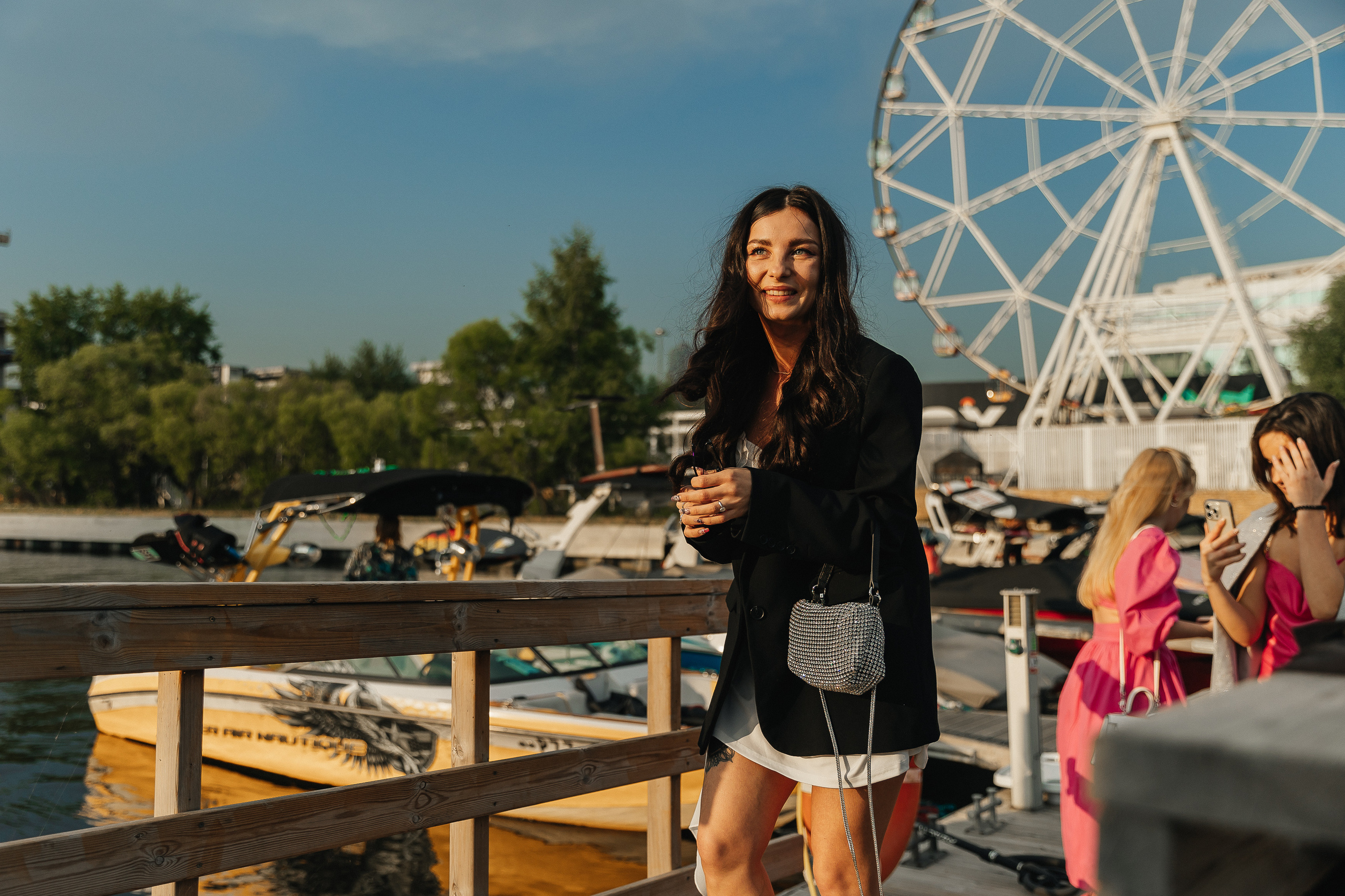 Девичник на яхте. Фотограф Москва, Балашиха, МО. Свадьбы, репортажи, контент, портреты