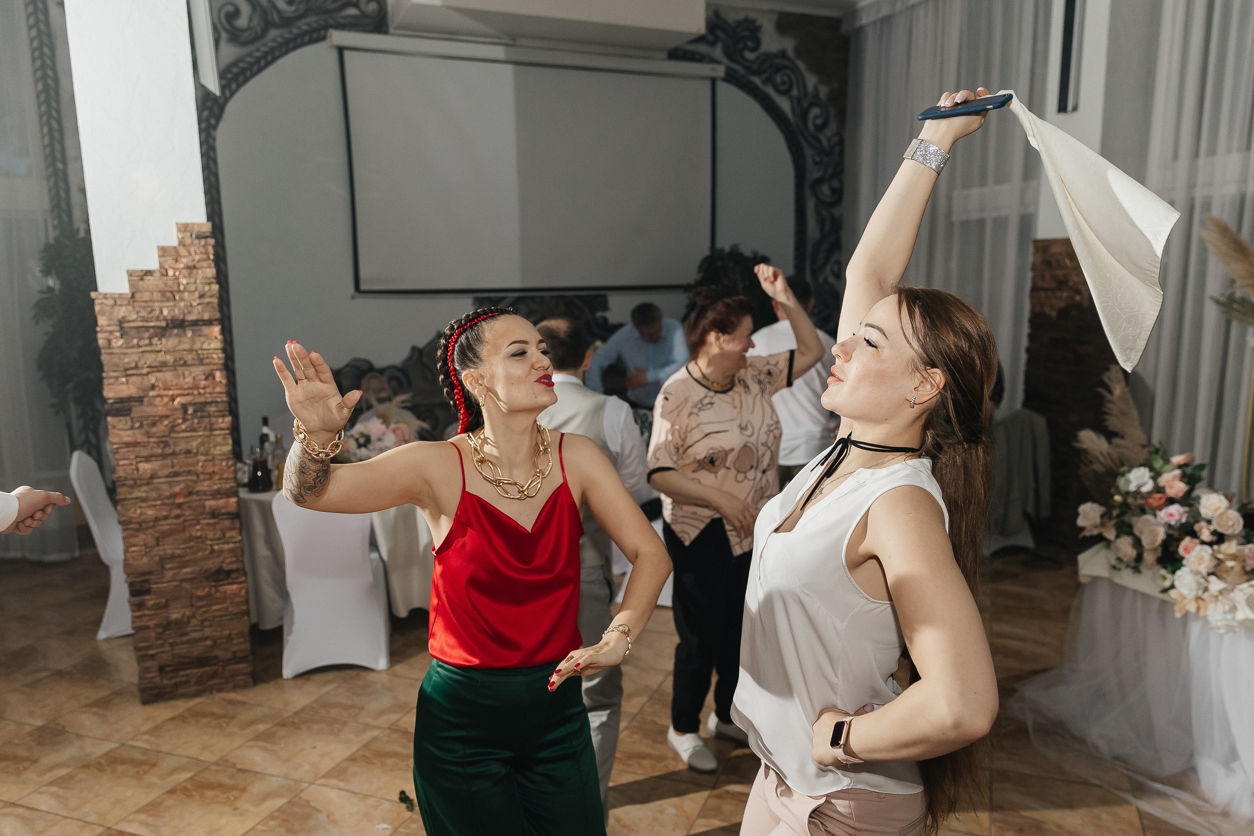 Свадебный банкет в загородном клубе Дольче. Фотограф Москва, Балашиха, МО. Свадьбы, репортажи, контент, портреты