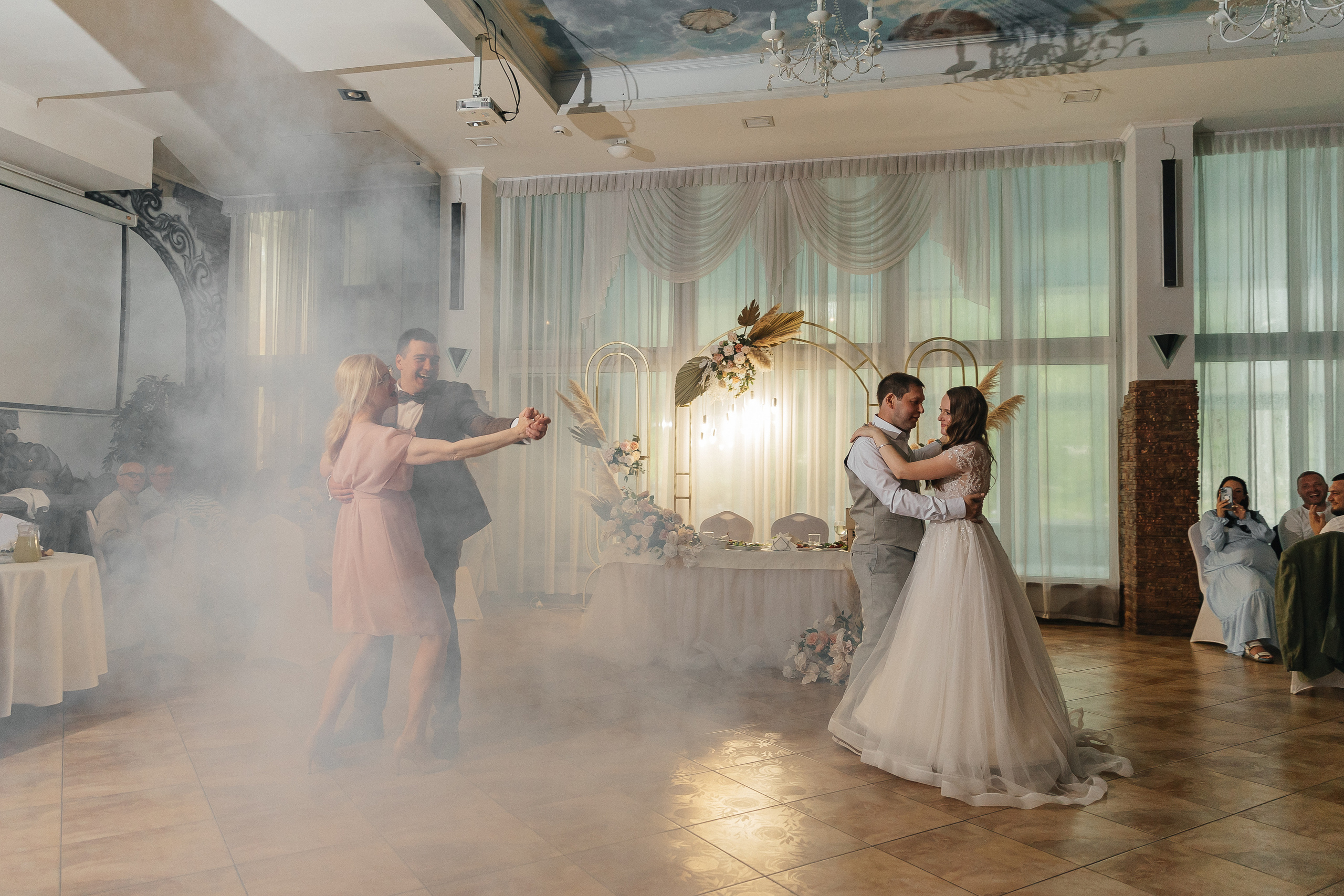 Свадебный банкет в загородном клубе Дольче. Фотограф Москва, Балашиха, МО. Свадьбы, репортажи, контент, портреты