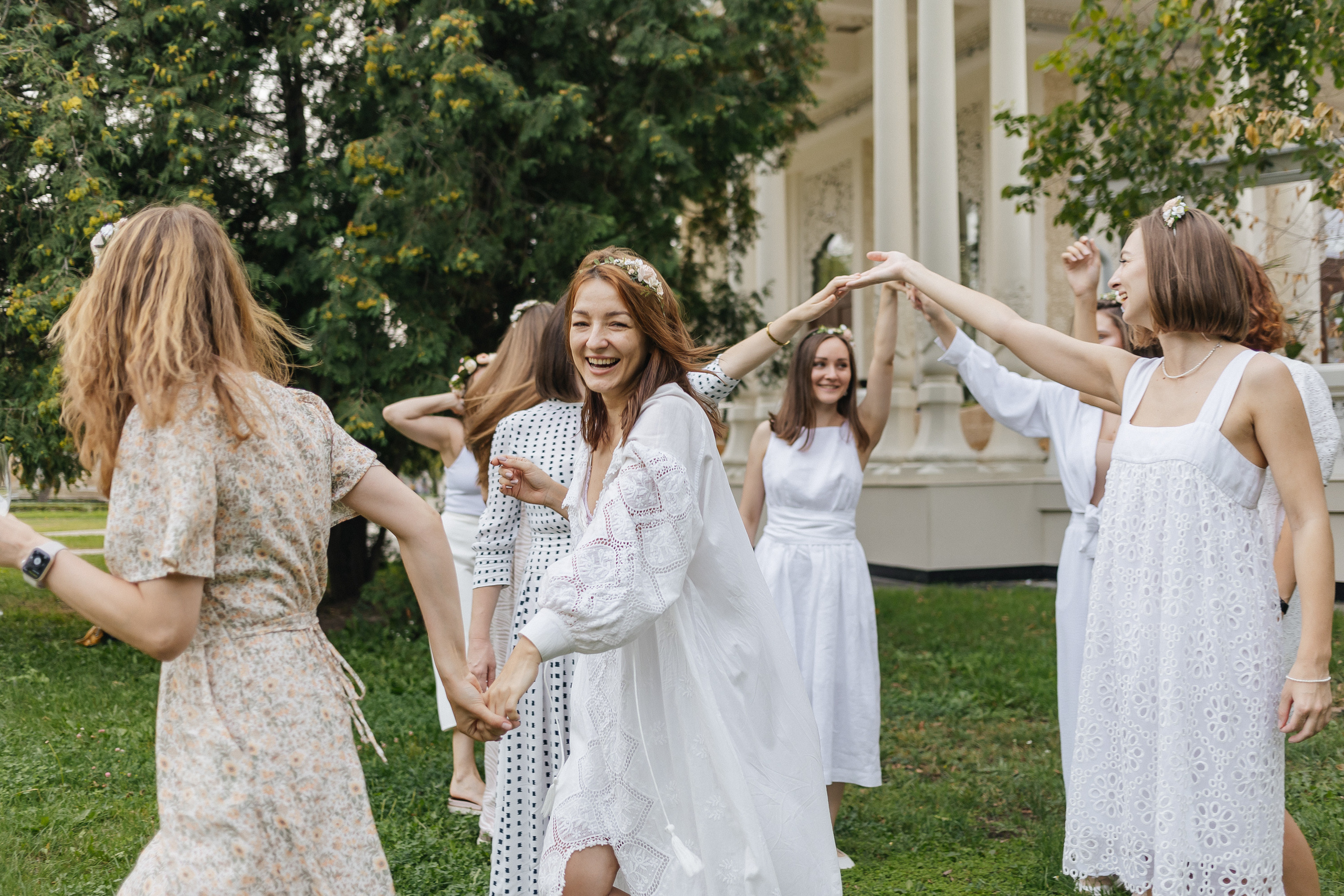 Девичник на ВДНХ в подарок от подруг. Фотограф Москва, Балашиха, МО. Свадьбы, репортажи, контент, портреты