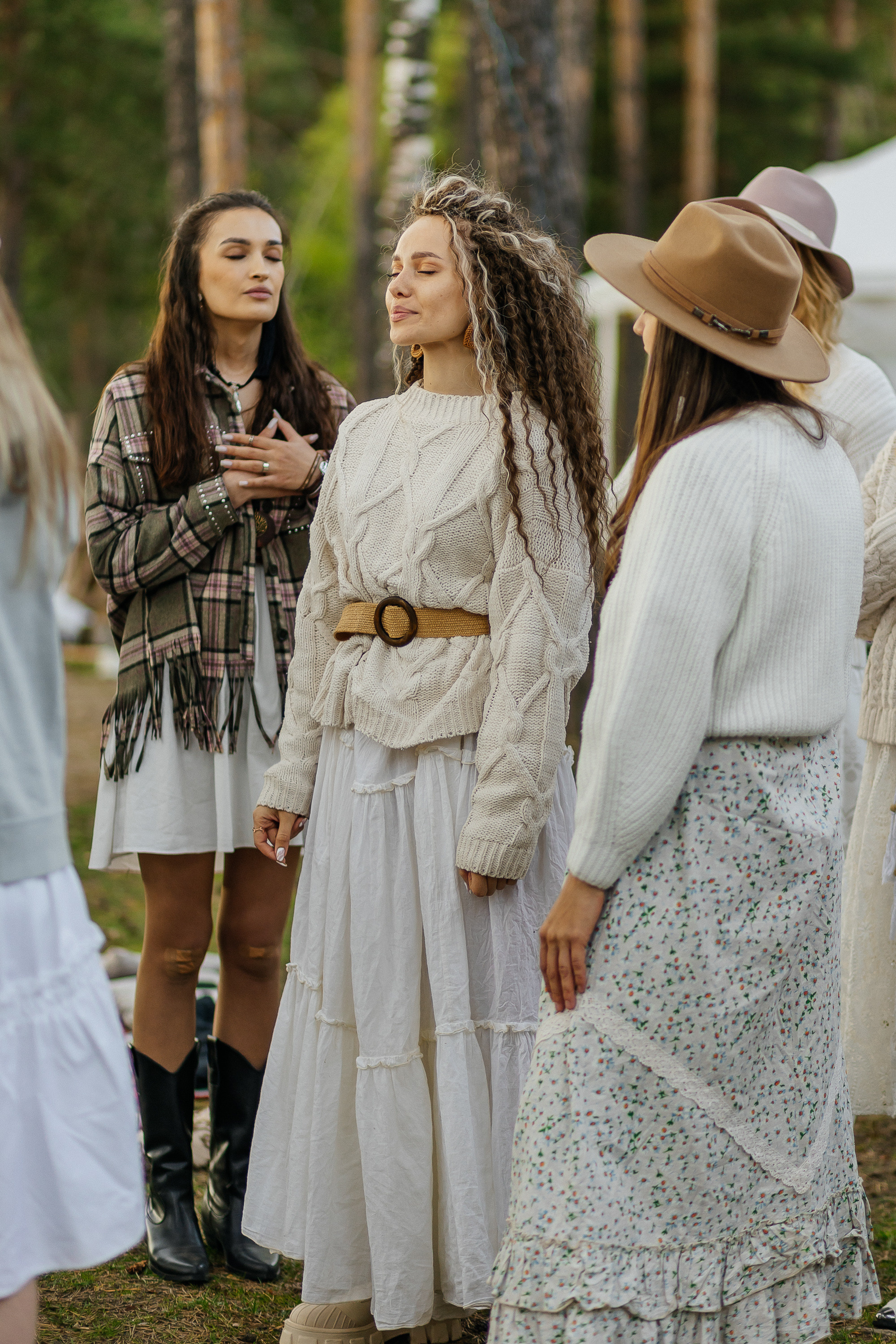 27 лет Любы на природе в стиле бохо. Фотограф Москва, Балашиха, МО. Свадьбы, репортажи, контент, портреты