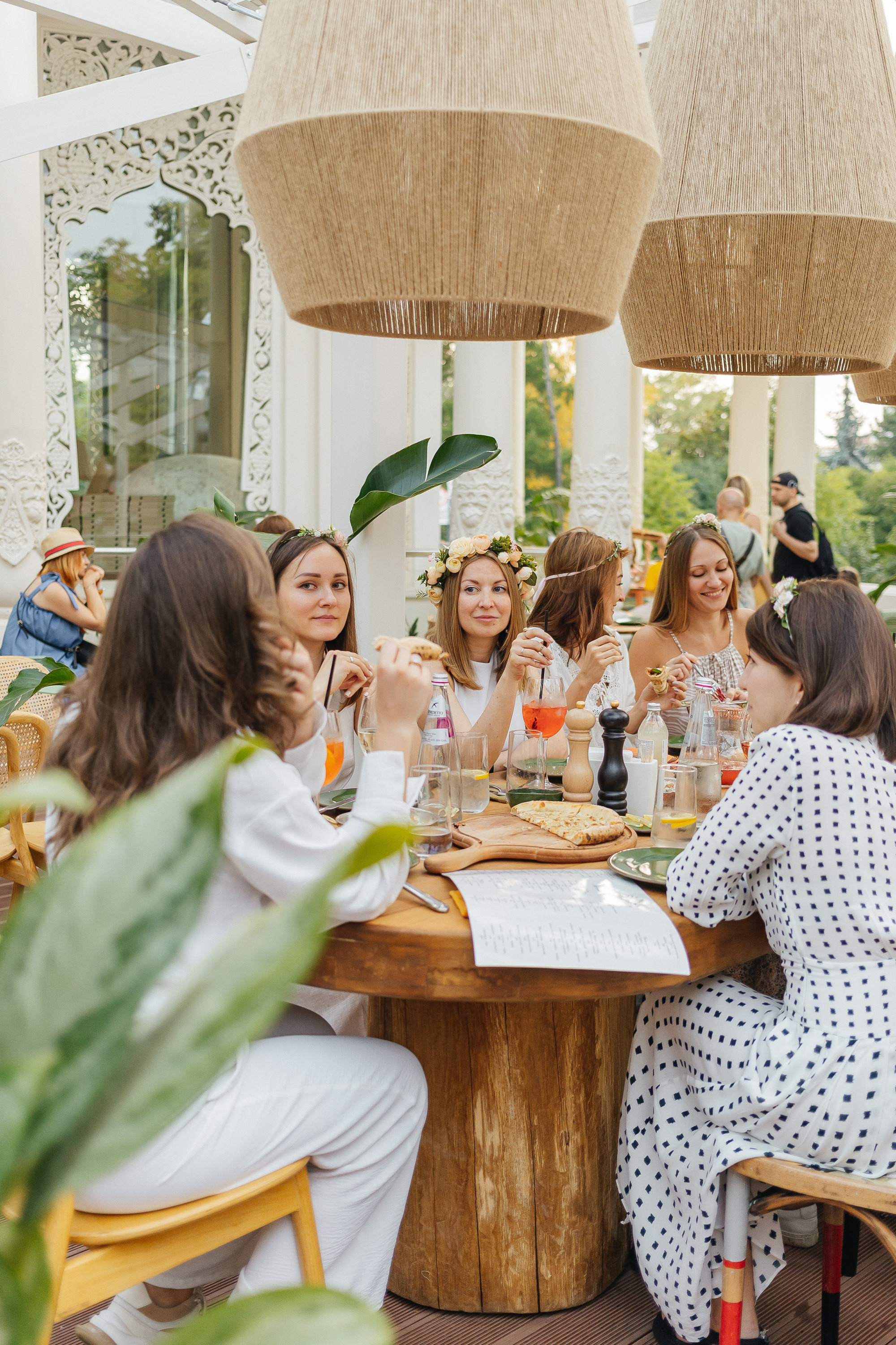 Девичник на ВДНХ в подарок от подруг. Фотограф Москва, Балашиха, МО. Свадьбы, репортажи, контент, портреты