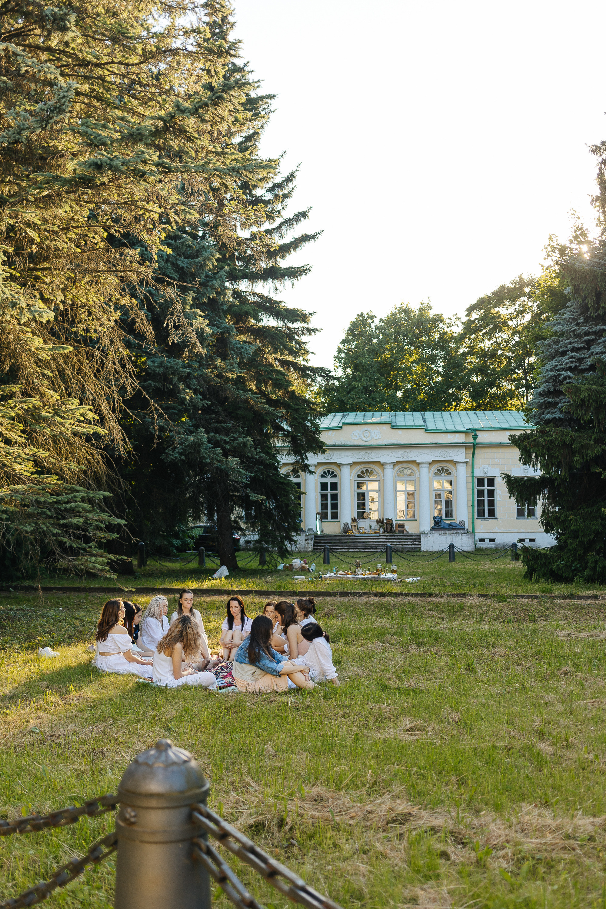 Девичник в усадьбе Голицыных в Москве. Фотограф Москва, Балашиха, МО. Свадьбы, репортажи, контент, портреты