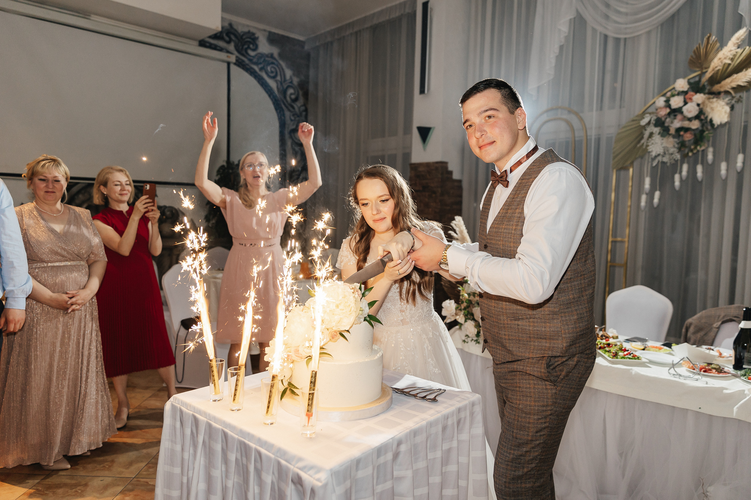 Свадебный банкет в загородном клубе Дольче. Фотограф Москва, Балашиха, МО. Свадьбы, репортажи, контент, портреты