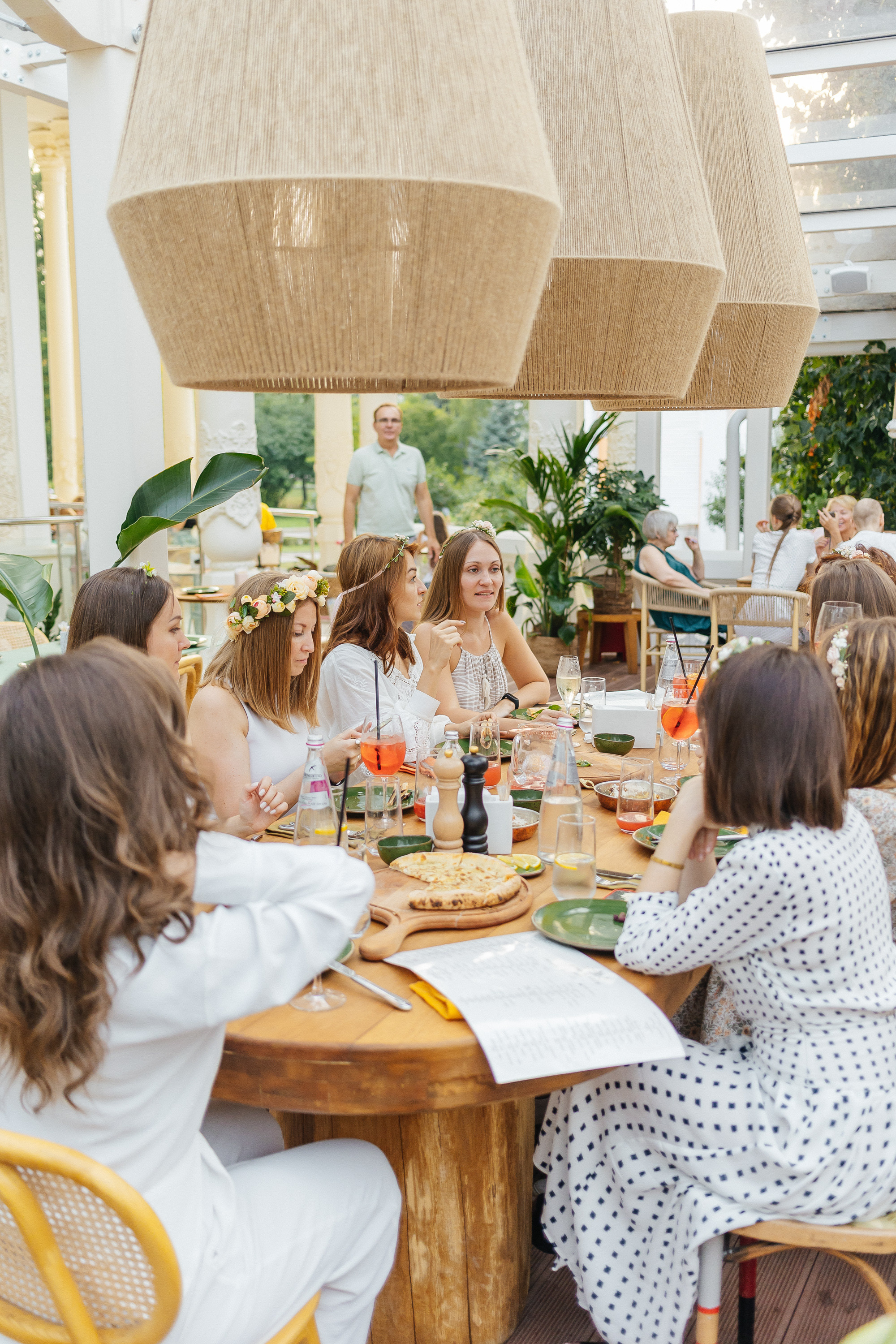 Девичник на ВДНХ в подарок от подруг. Фотограф Москва, Балашиха, МО. Свадьбы, репортажи, контент, портреты