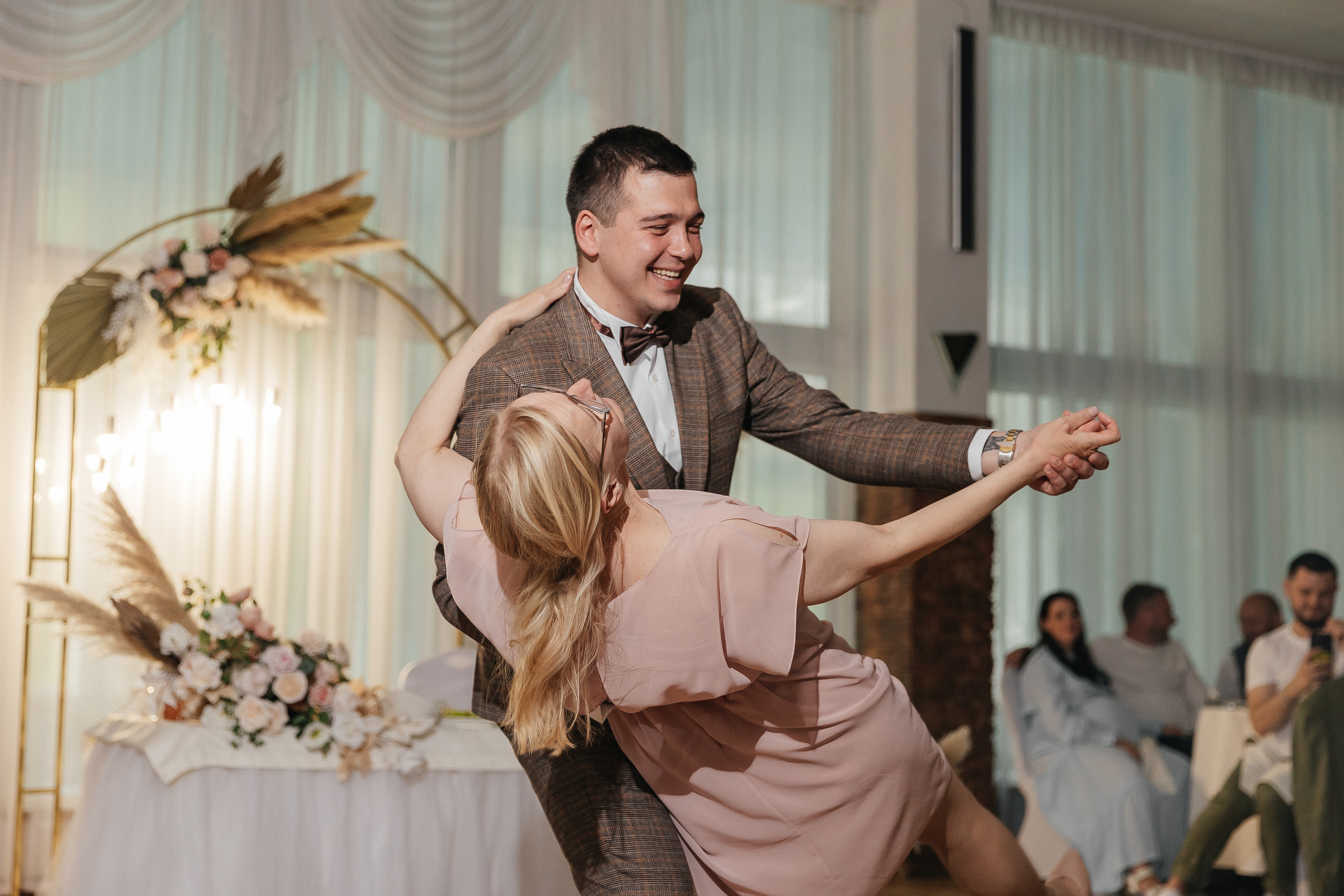 Свадебный банкет в загородном клубе Дольче. Фотограф Москва, Балашиха, МО. Свадьбы, репортажи, контент, портреты