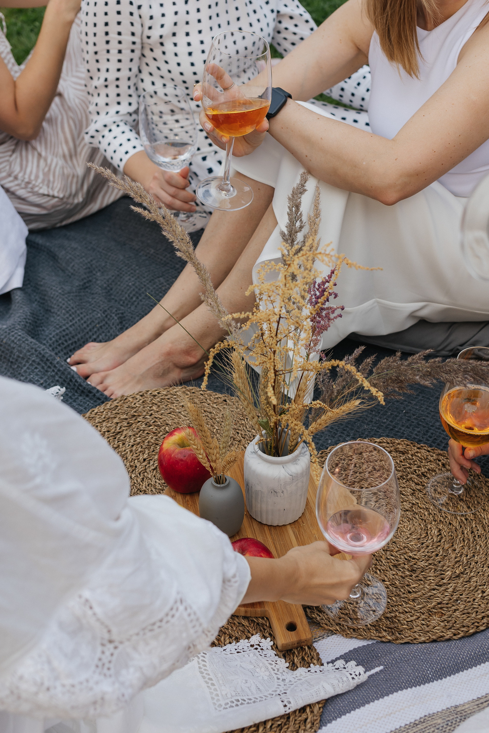 Девичник на ВДНХ в подарок от подруг. Фотограф Москва, Балашиха, МО. Свадьбы, репортажи, контент, портреты