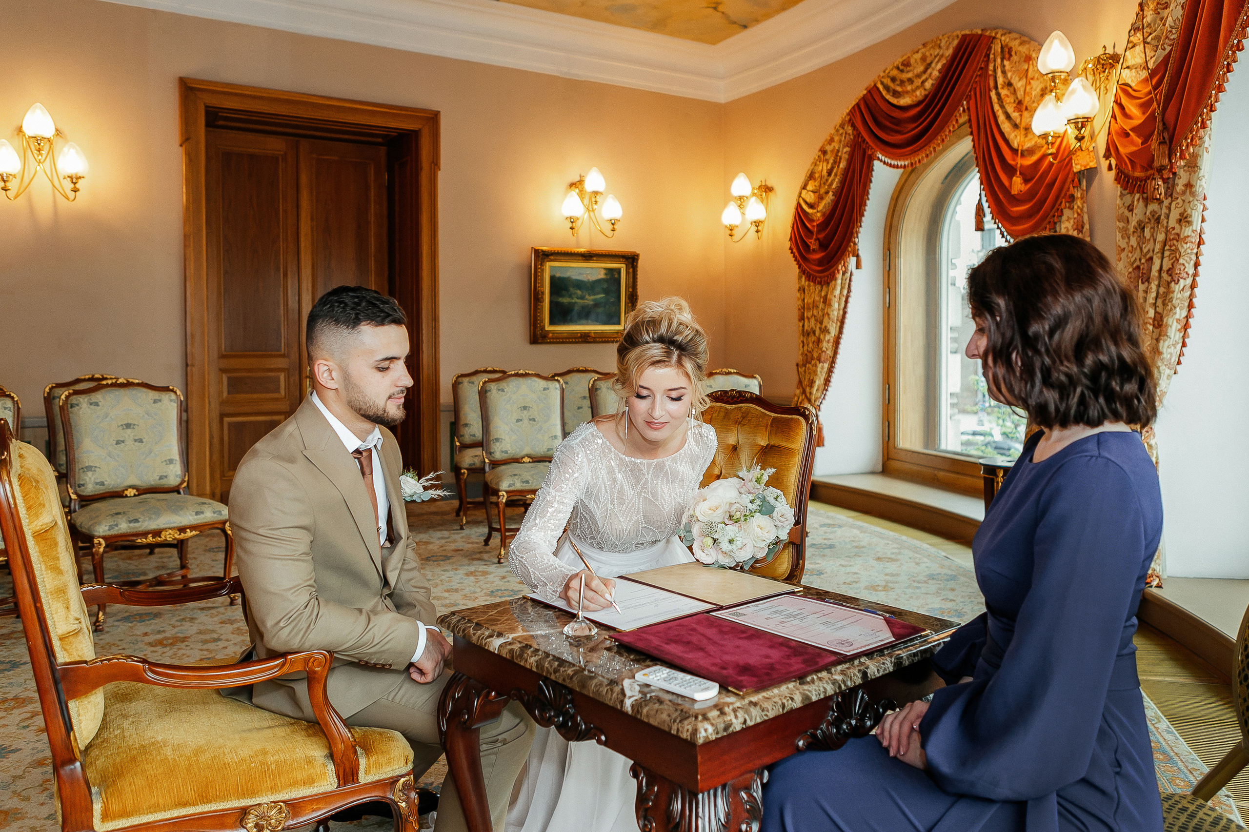 Регистрация в отеле «Националь». Фотограф Москва, Балашиха, МО. Свадьбы, репортажи, контент, портреты