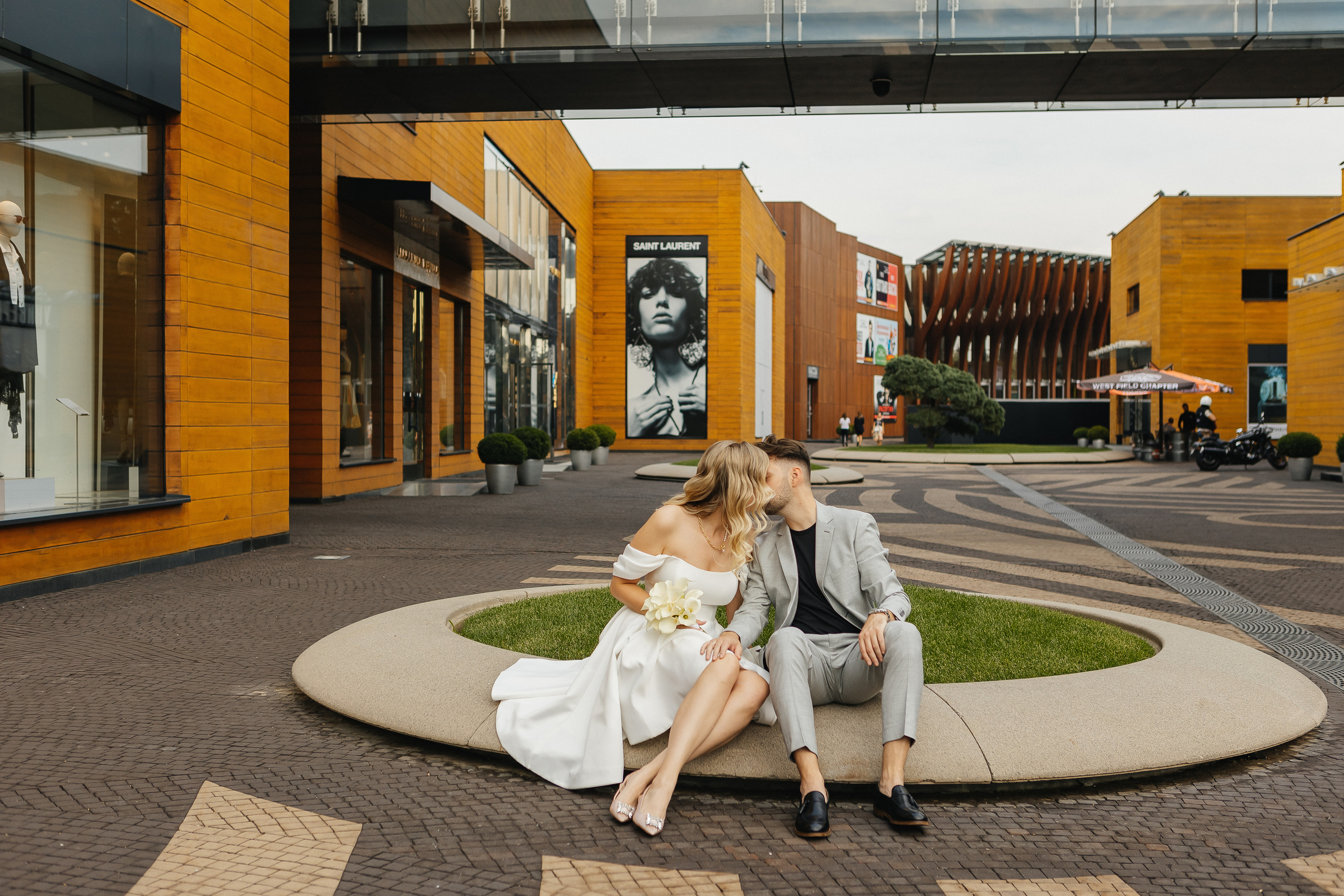 Регистрация и прогулка в Барвихе. Фотограф Москва, Балашиха, МО. Свадьбы, репортажи, контент, портреты