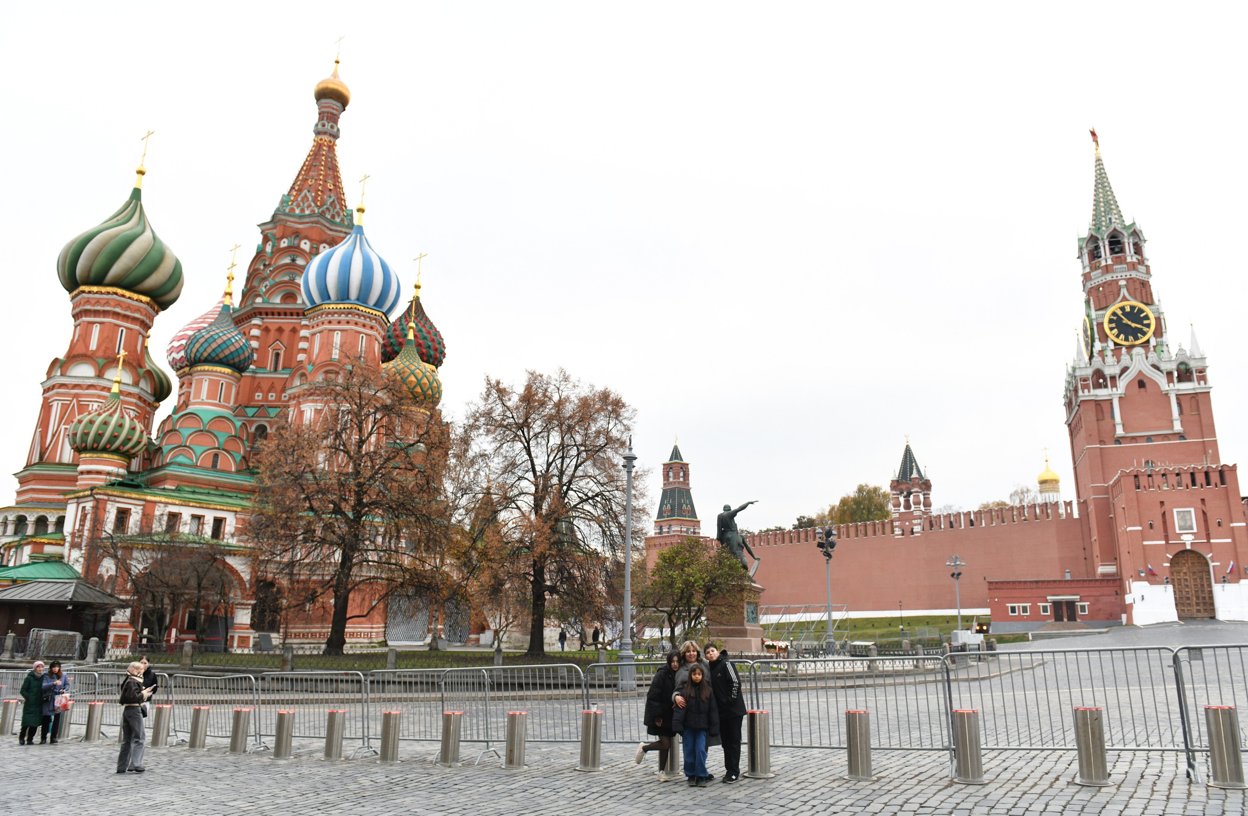 Прогулка в парке Зарядье. Свадебный и портретный фотограф в Москве Галина Борисова