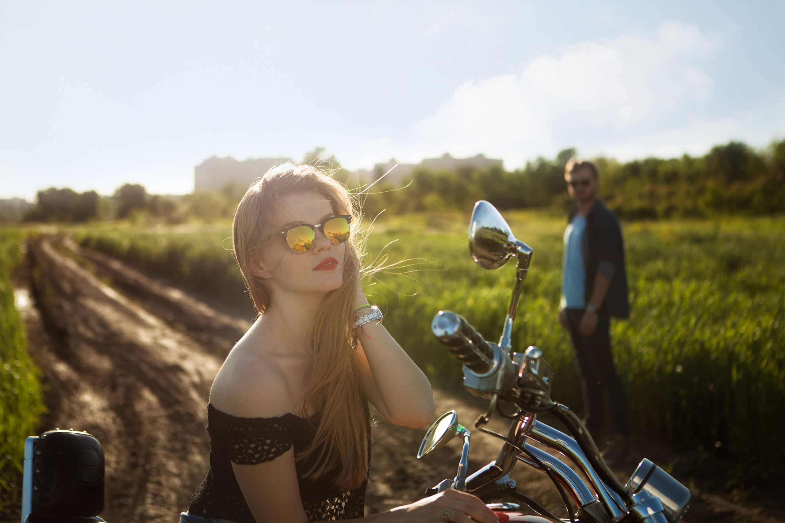 Сергей, Евгения и мотоцикл. Семейный и детский фотограф в Краснодаре Брусилова Марина
