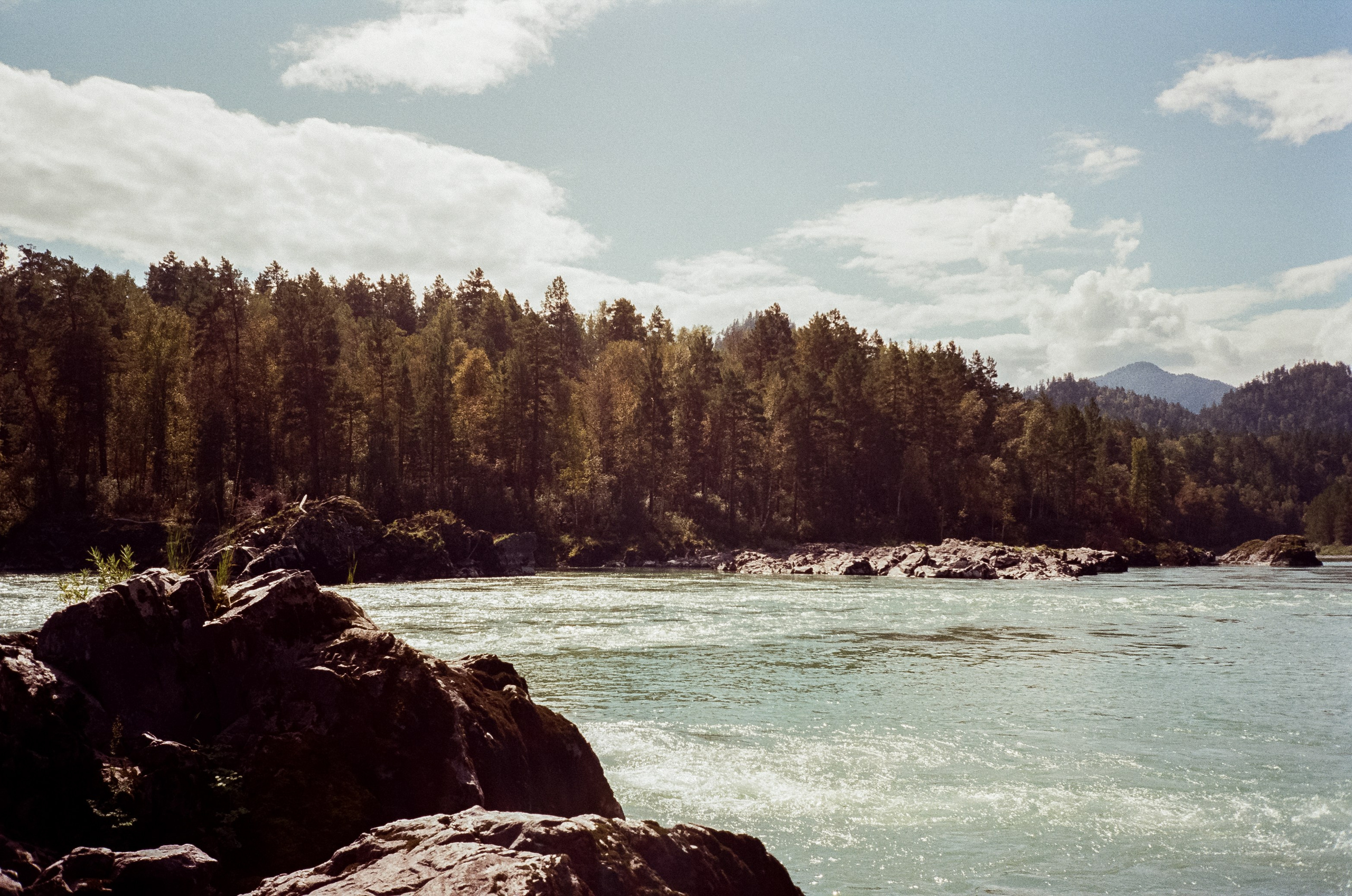 Голубая Катунь и осенний Патмос. Фотограф-документалист Мария Осокина