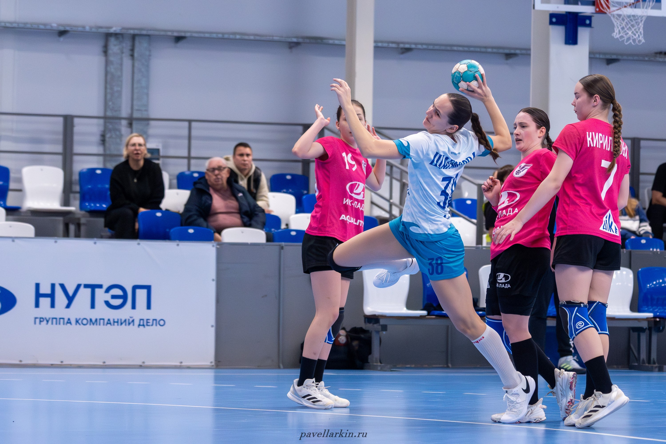 Гандбол. Черноморочка-2 — Университет-2. Спортивный фотограф, фотожурналист Павел Ларькин