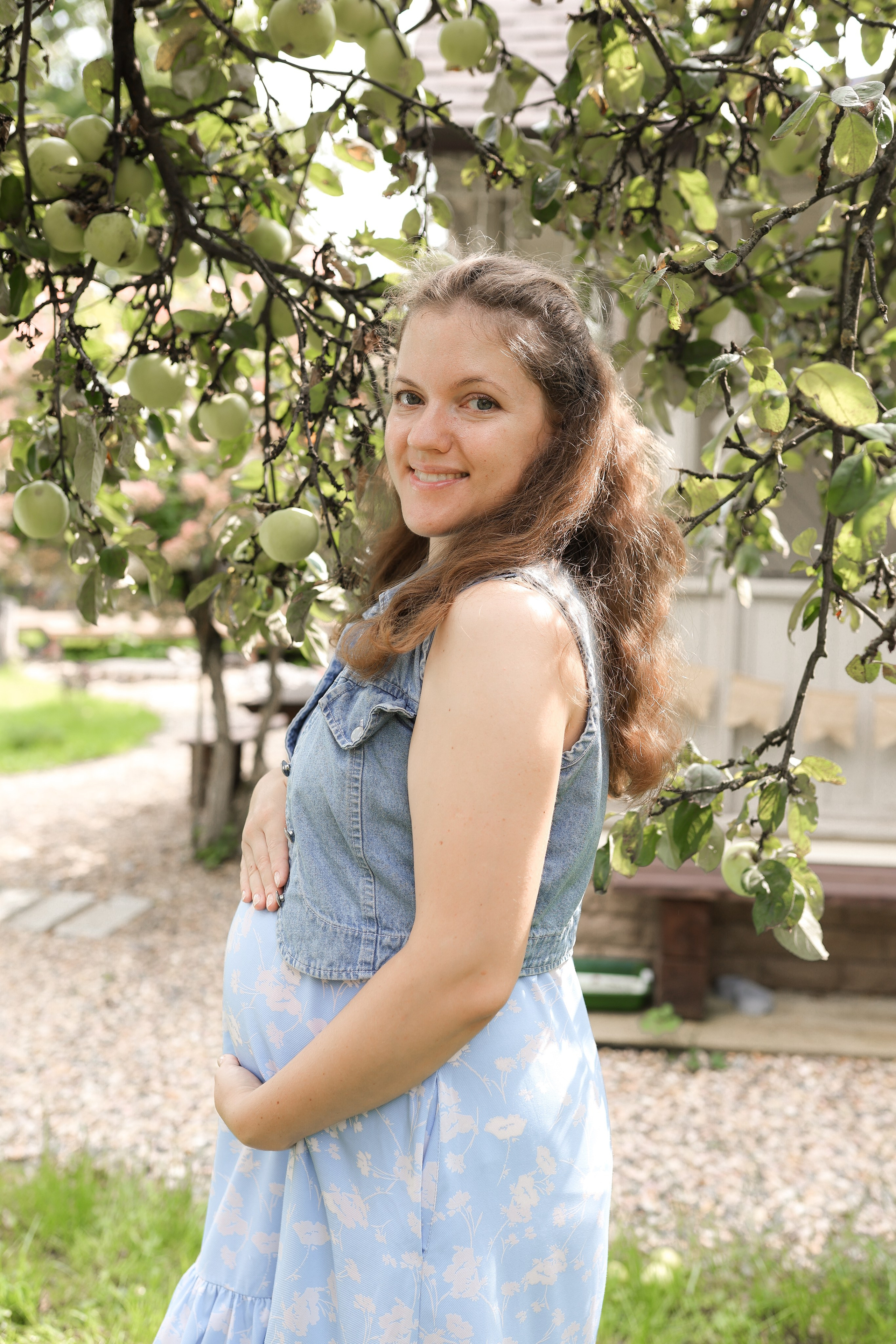 Фотосессия беременности в загородной студии Купавна. Фотограф в Железнодорожном и Балашихе